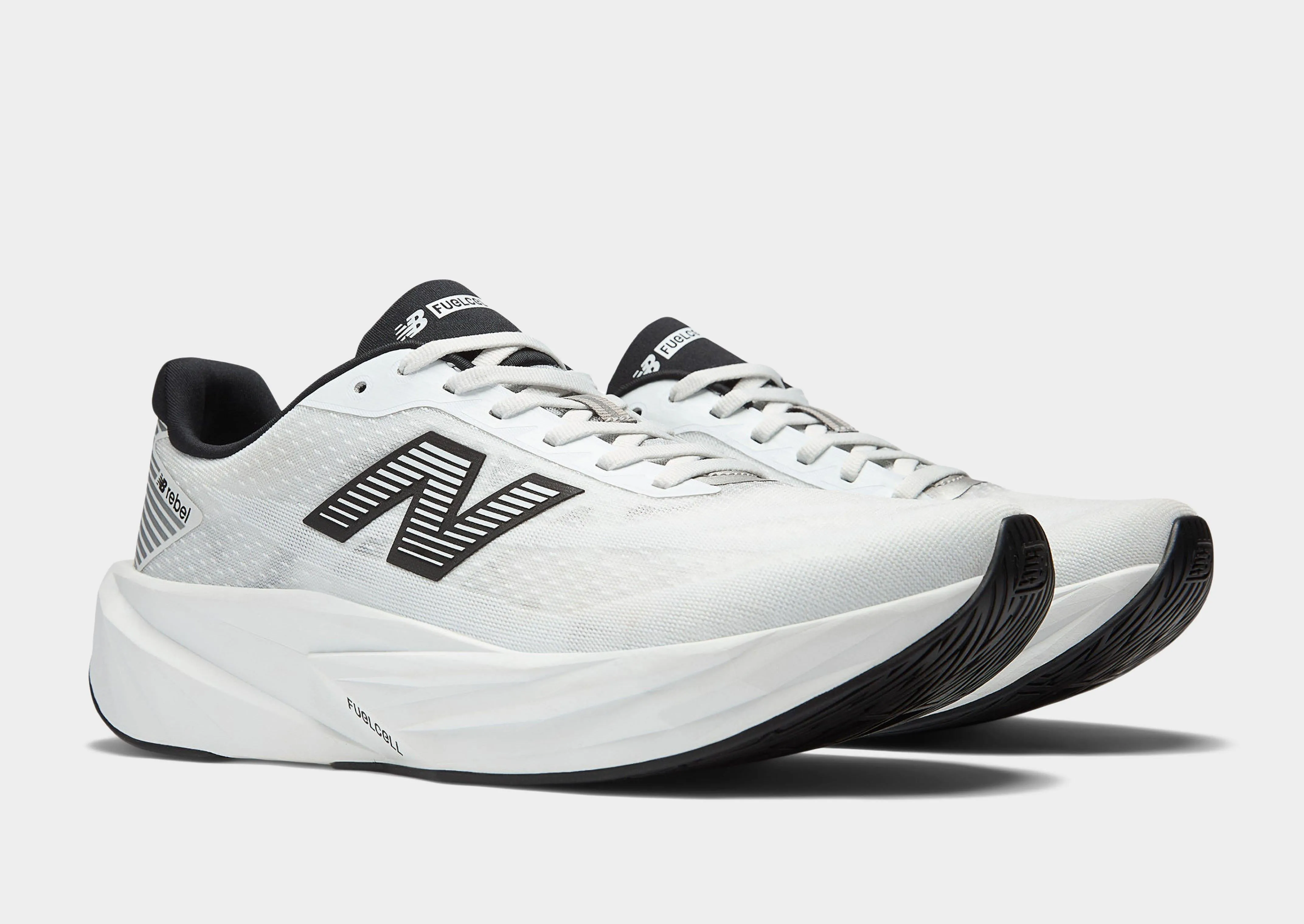 FuelCell Rebel v5 amateur - grade shoes