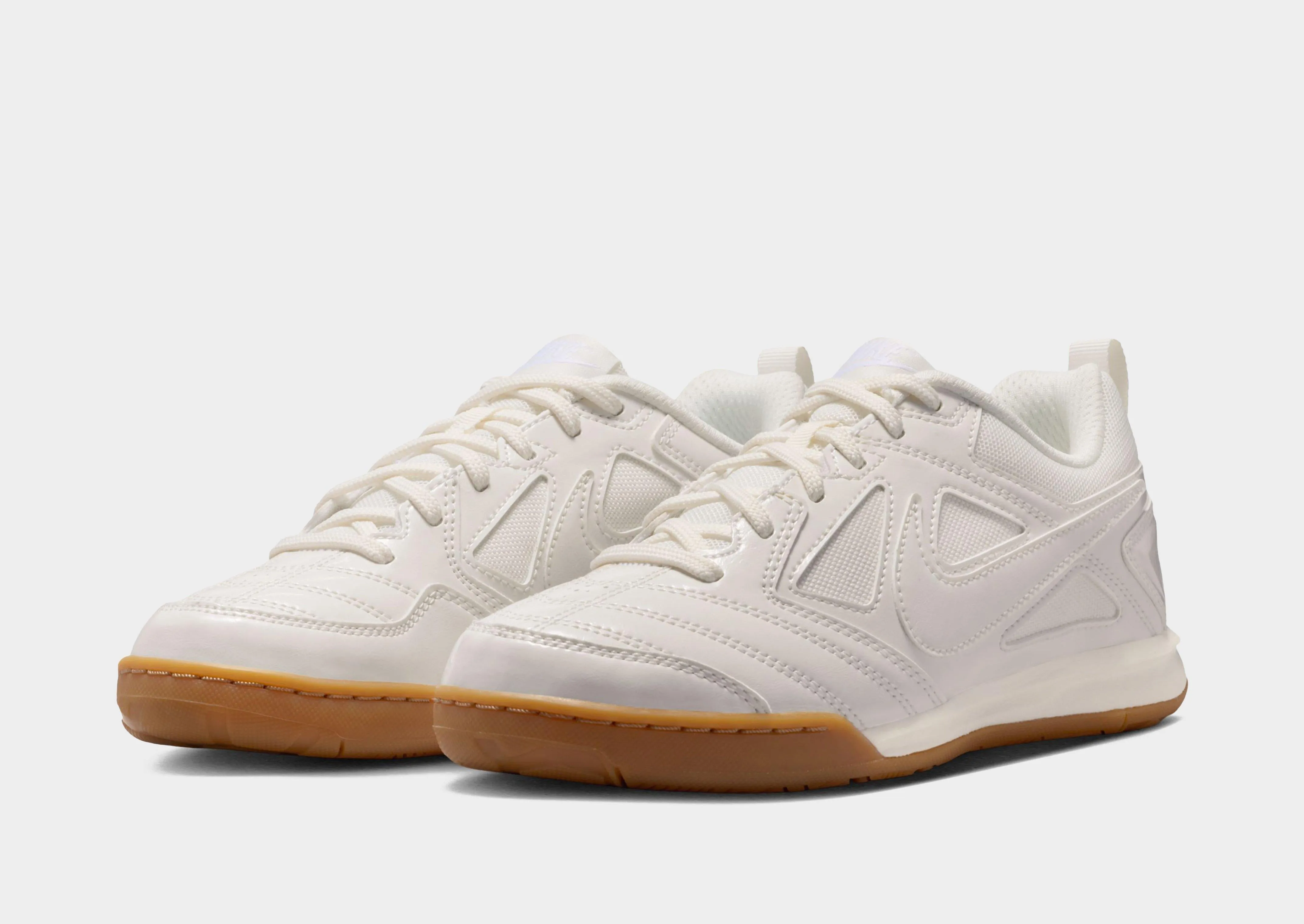 Refined Look Gato Junior's