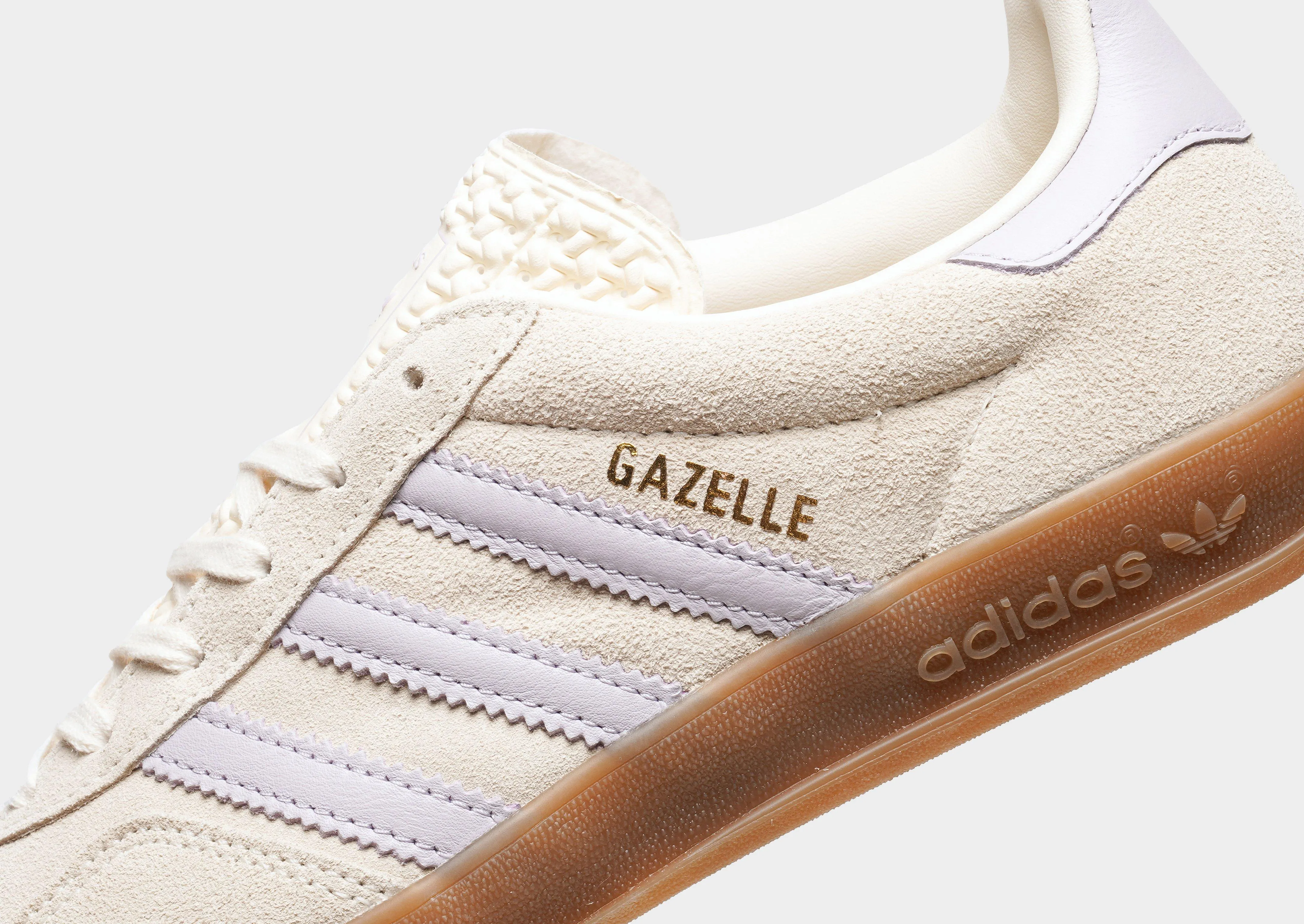 Gazelle Indoor Women's Rubberized Edges Smooth Base
