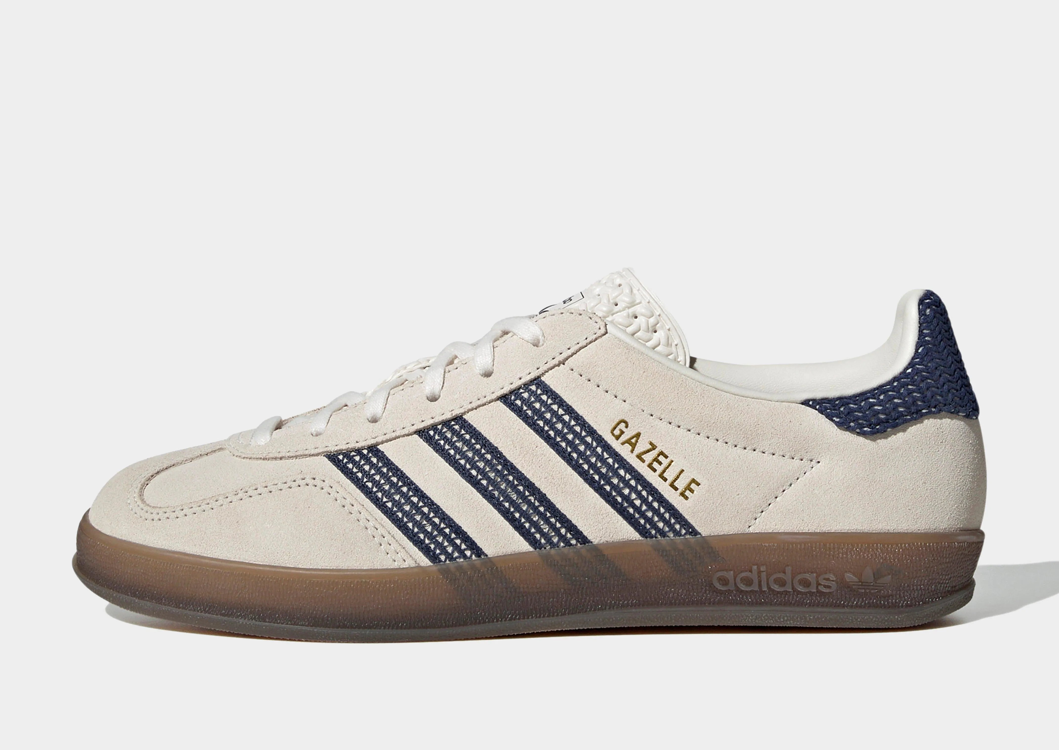 Gazelle Indoor Women's Cross Training Optimized Durable Base