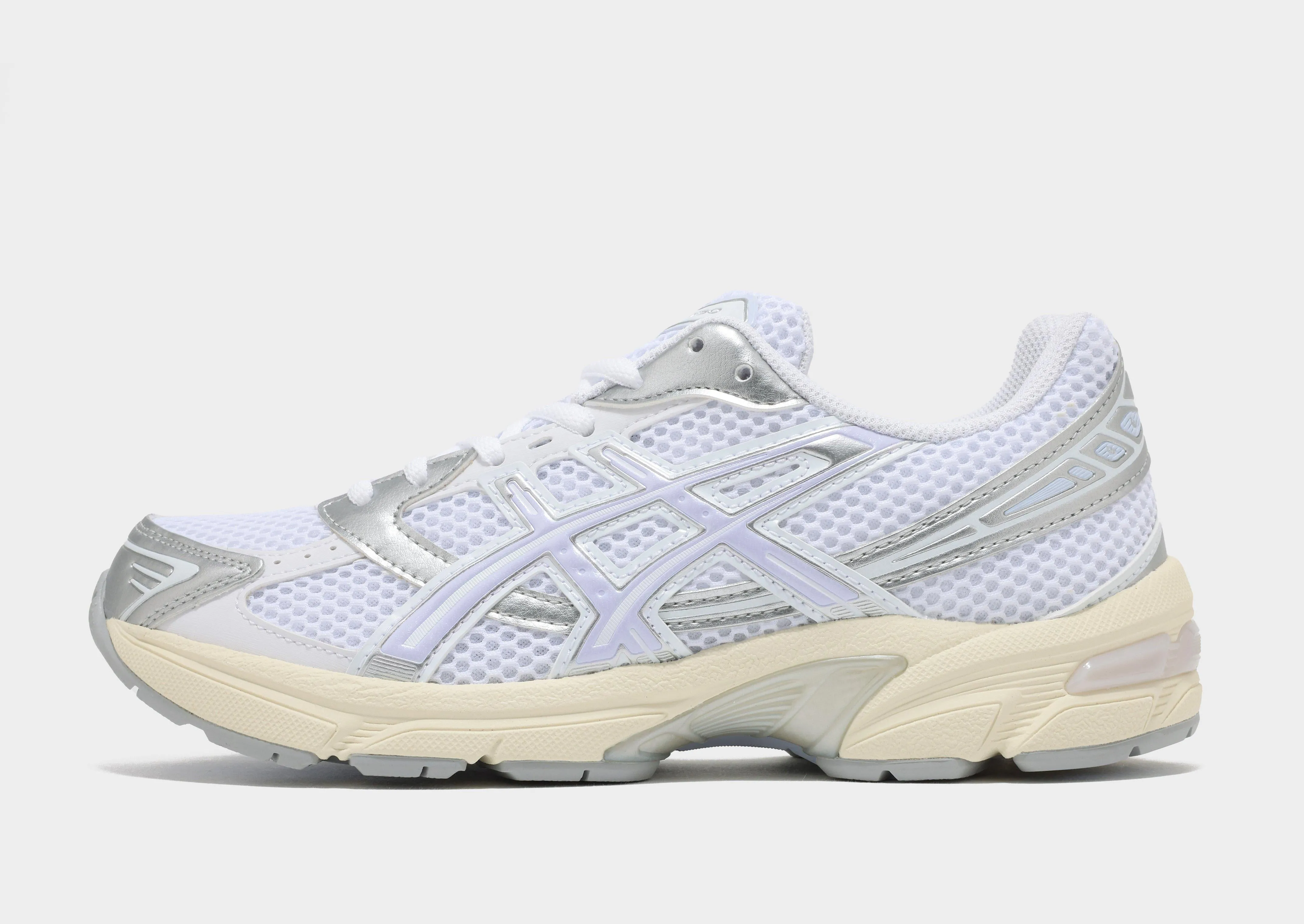 GEL-1130 Women's Soft midsoles running in stadiums