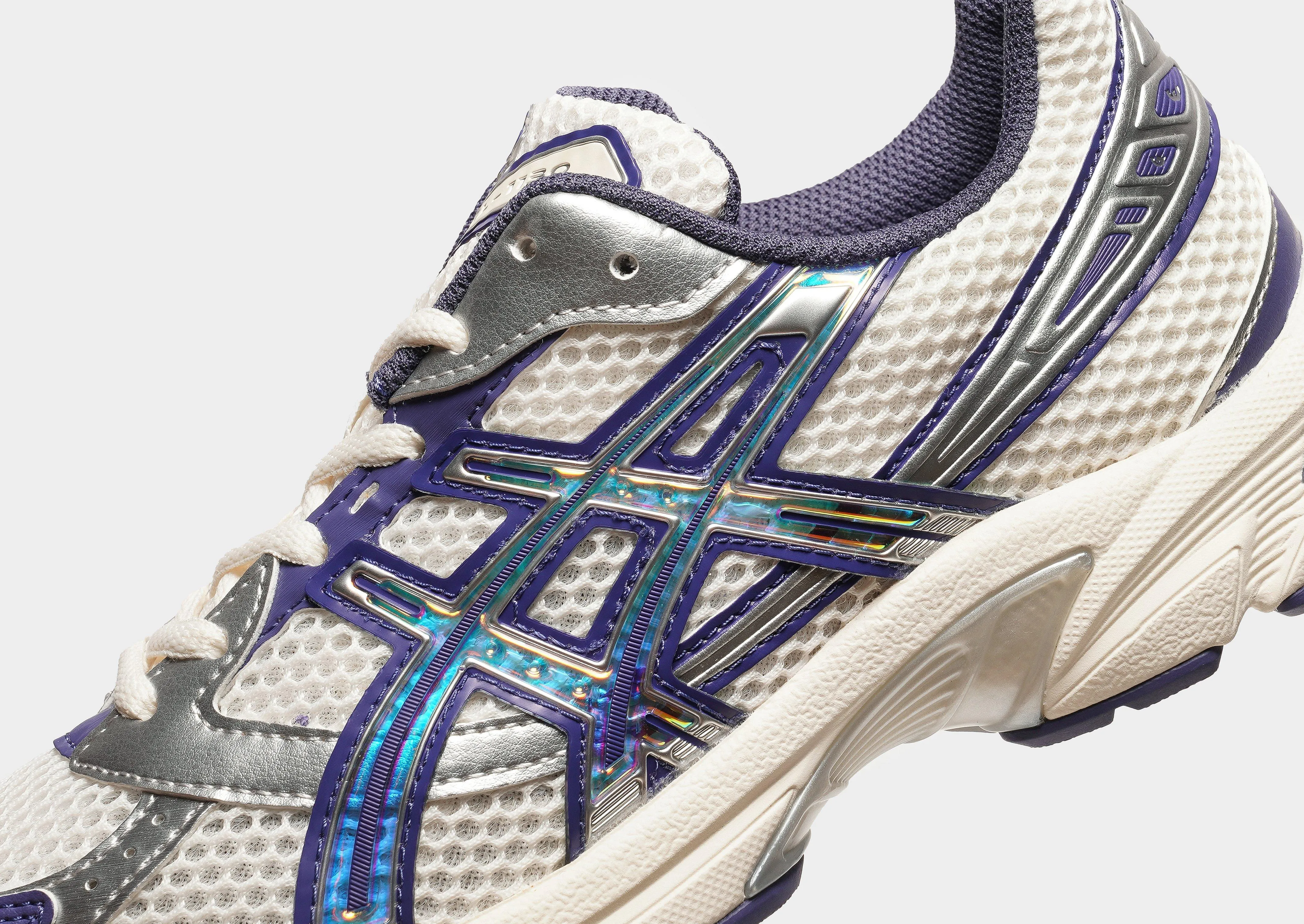 Female runner memorable - running GEL-1130 Women's