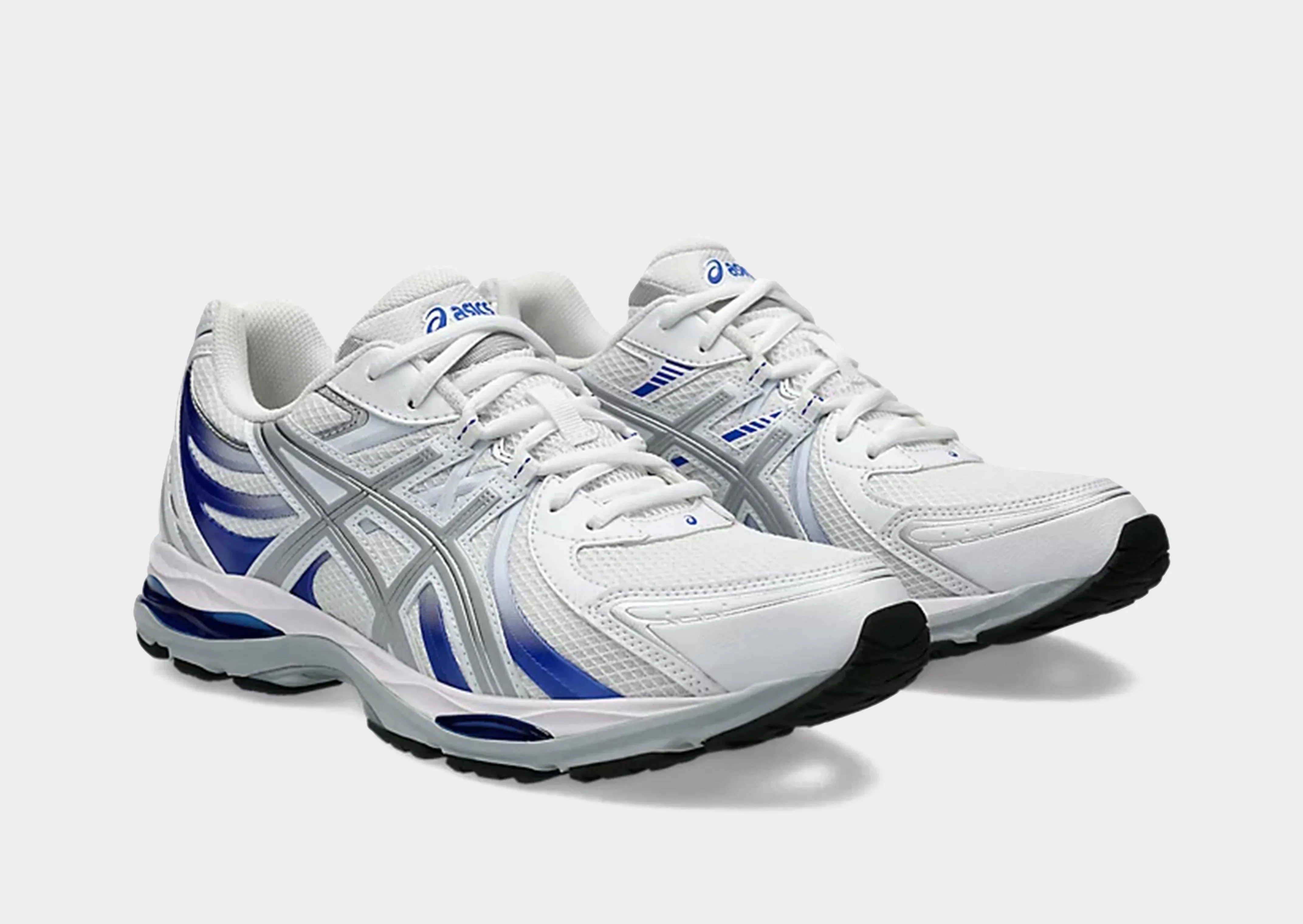 GEL-SEKIRAN portable shoes running in a relay race