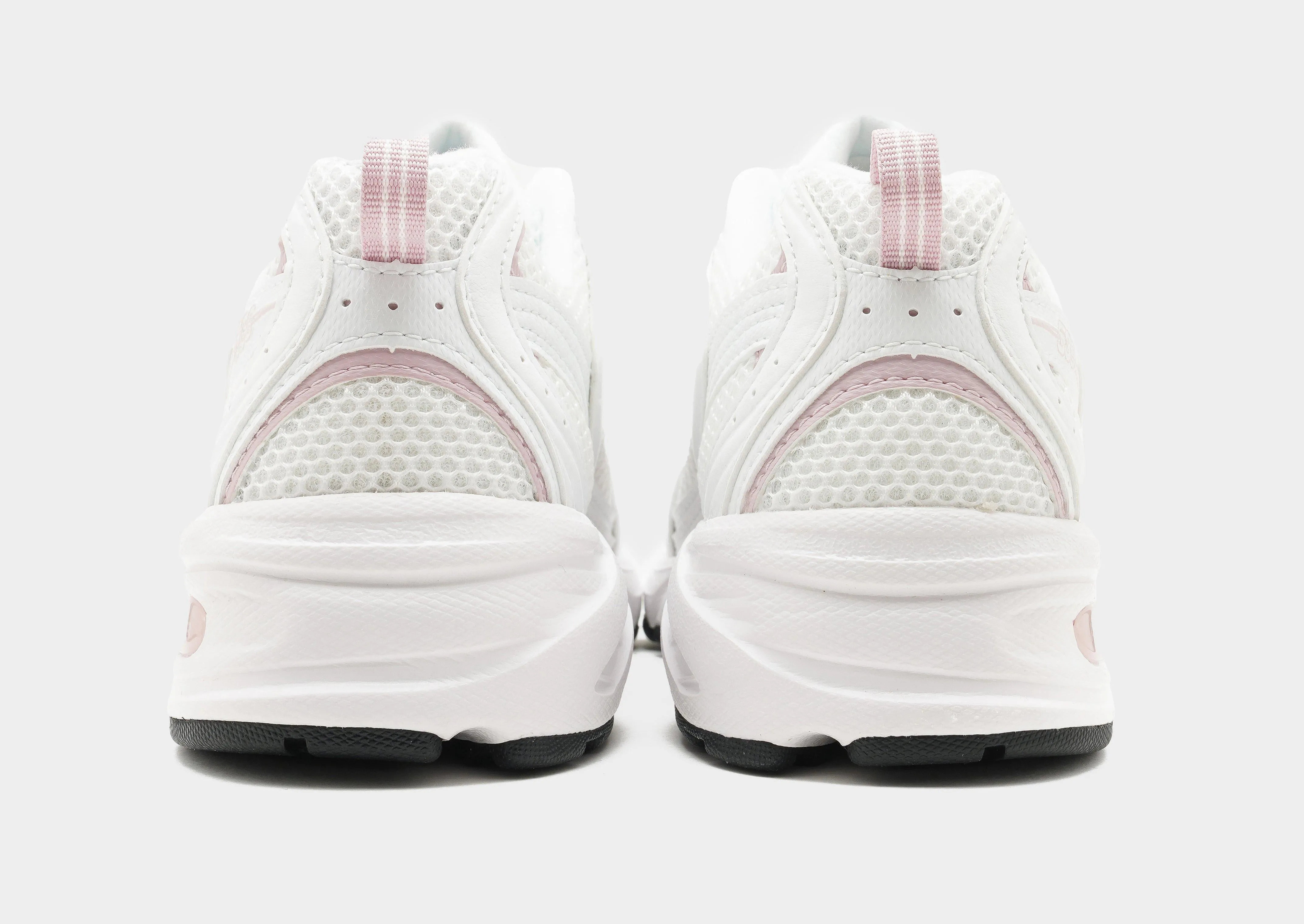 running in a swimming pool area shoes 530 Women's