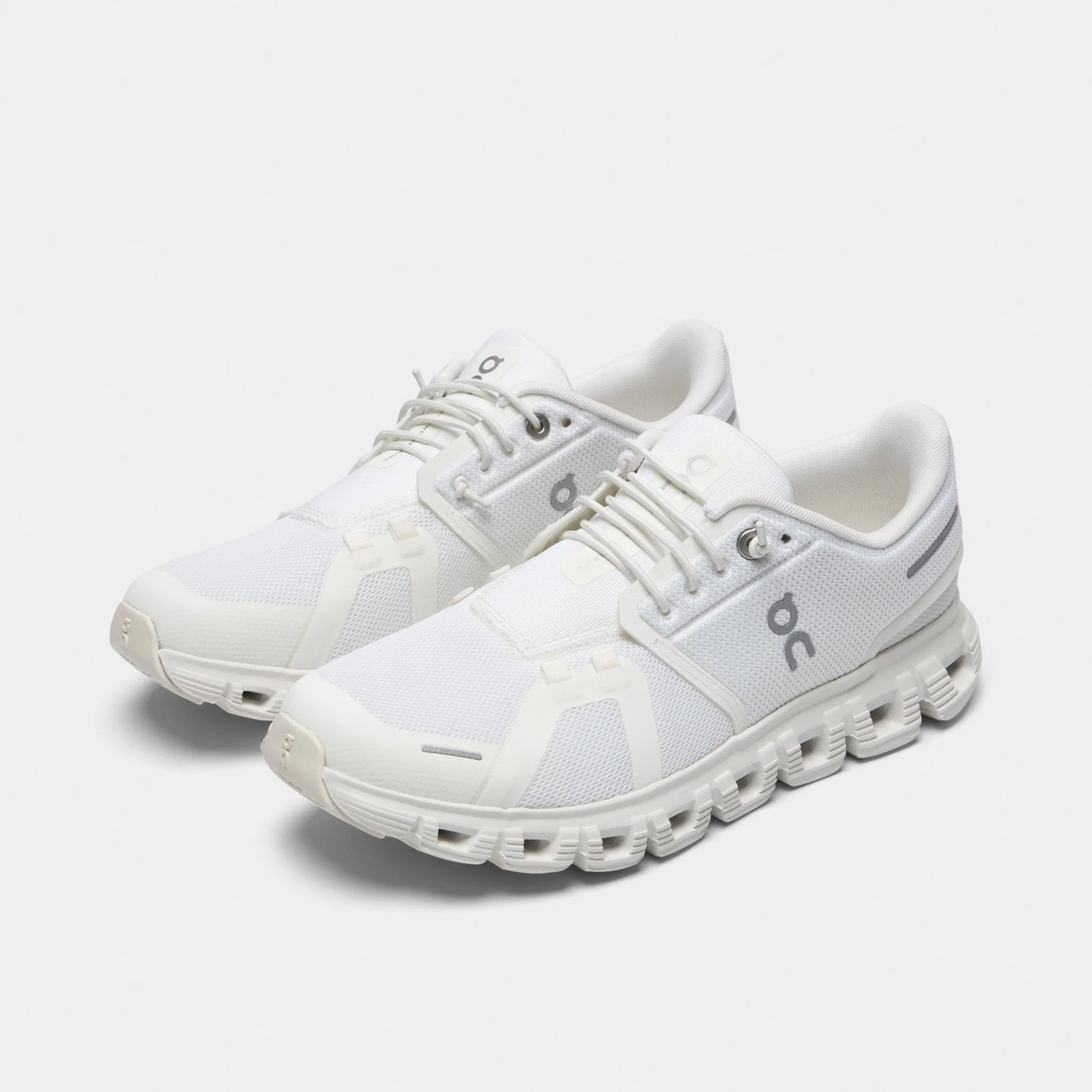 Easy - access On Women's Cloud 6 White / White