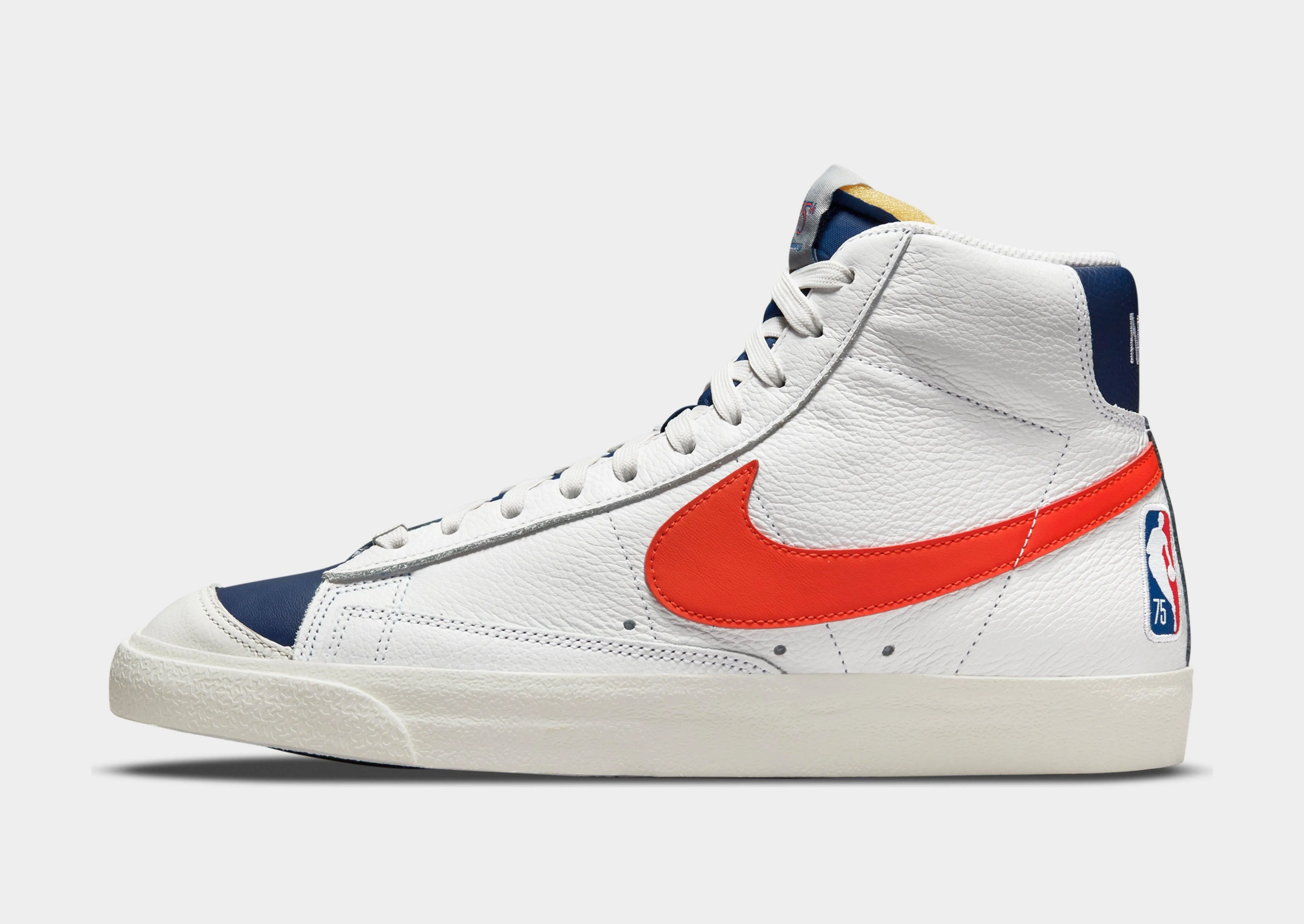 Day Out suede upper Blazer Mid 77