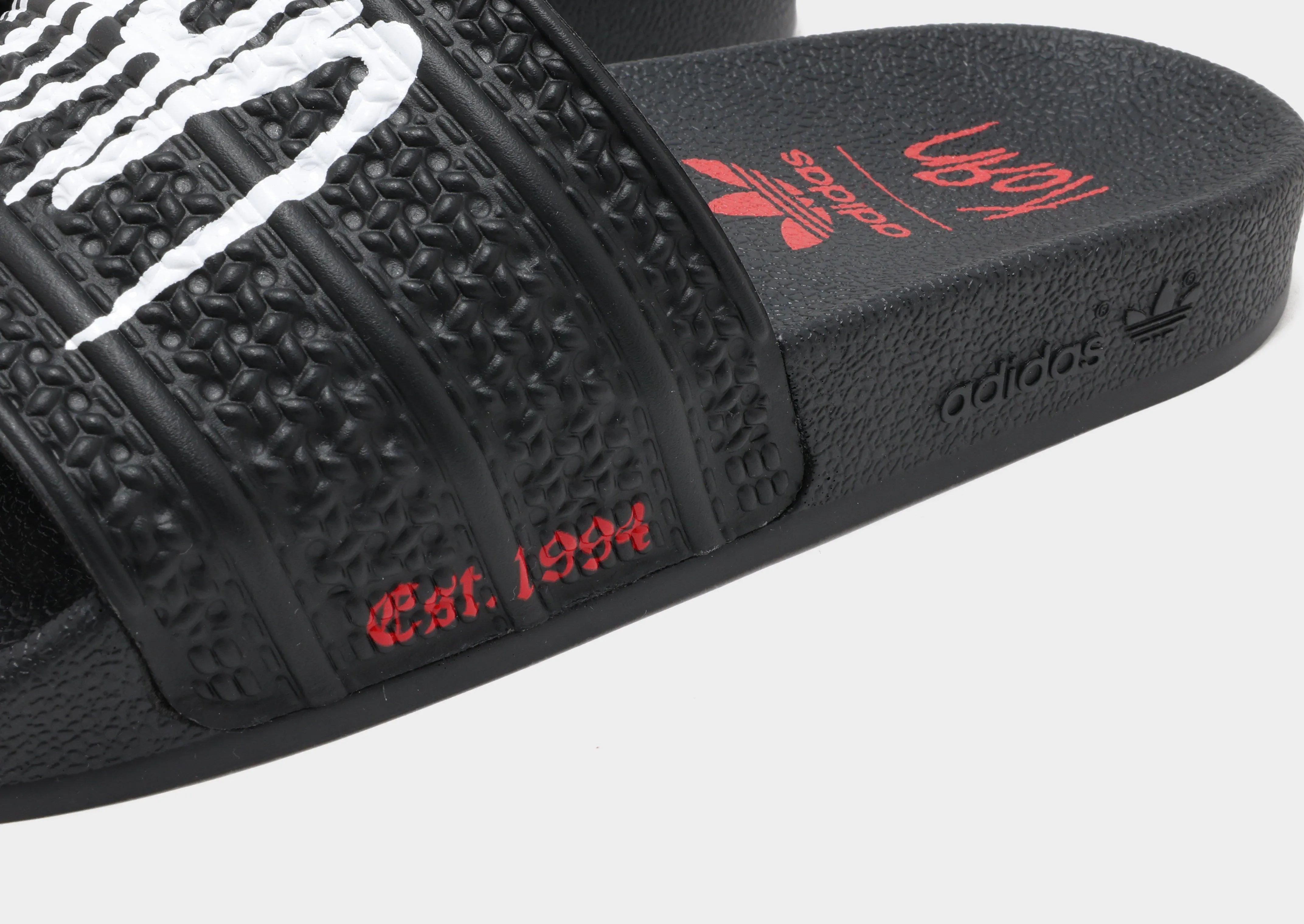 Adilette Korn Slides Street Pulse