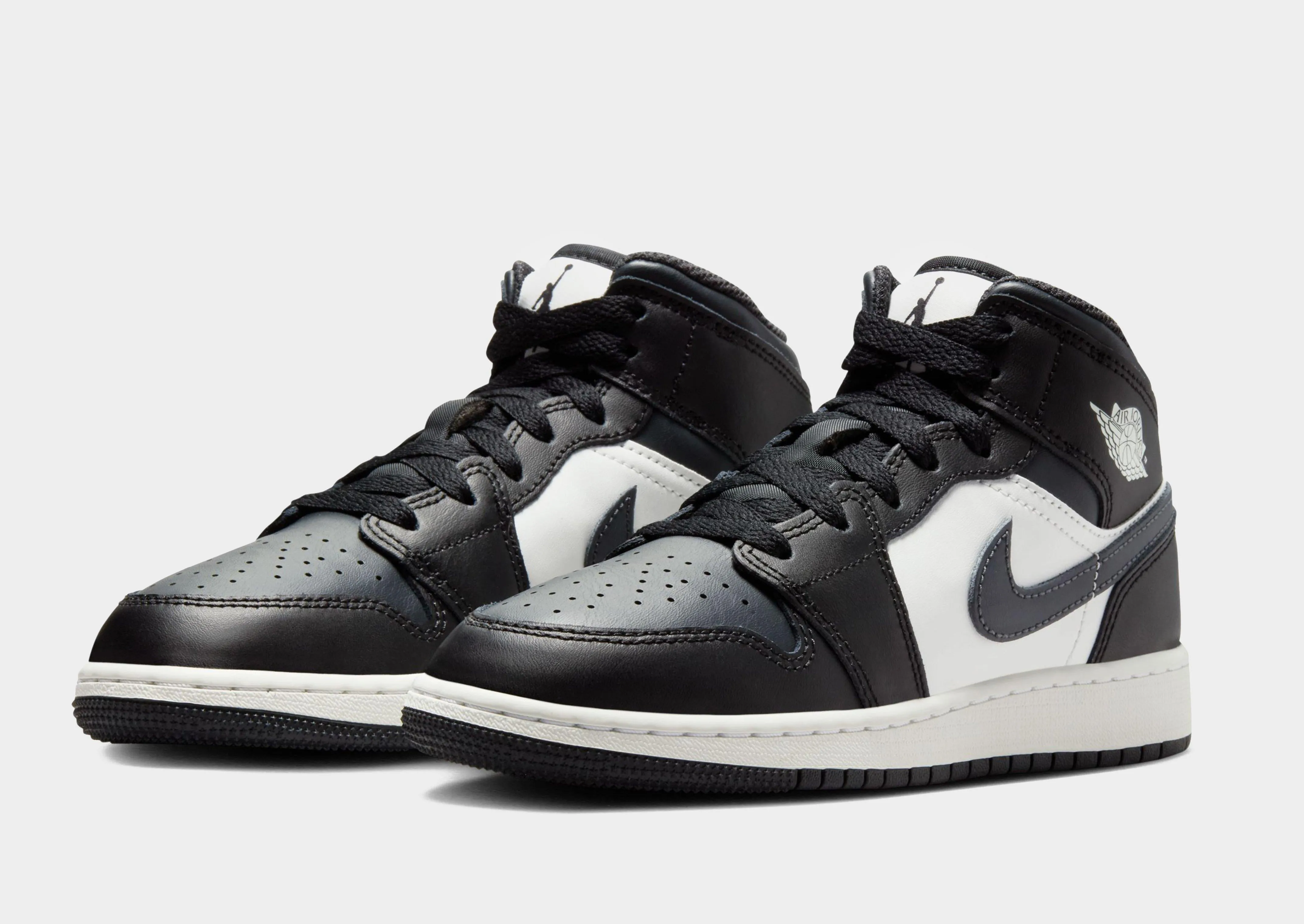 Air 1 Mid Junior's Stitchless Seams