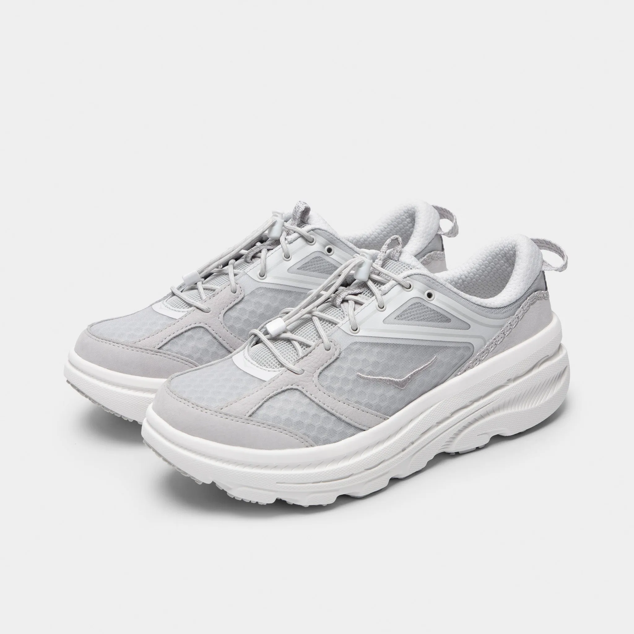 running in a suspension bridge area shoes long - lasting - durability shoes Hoka U Bondi B3LS Cosmic Grey / White