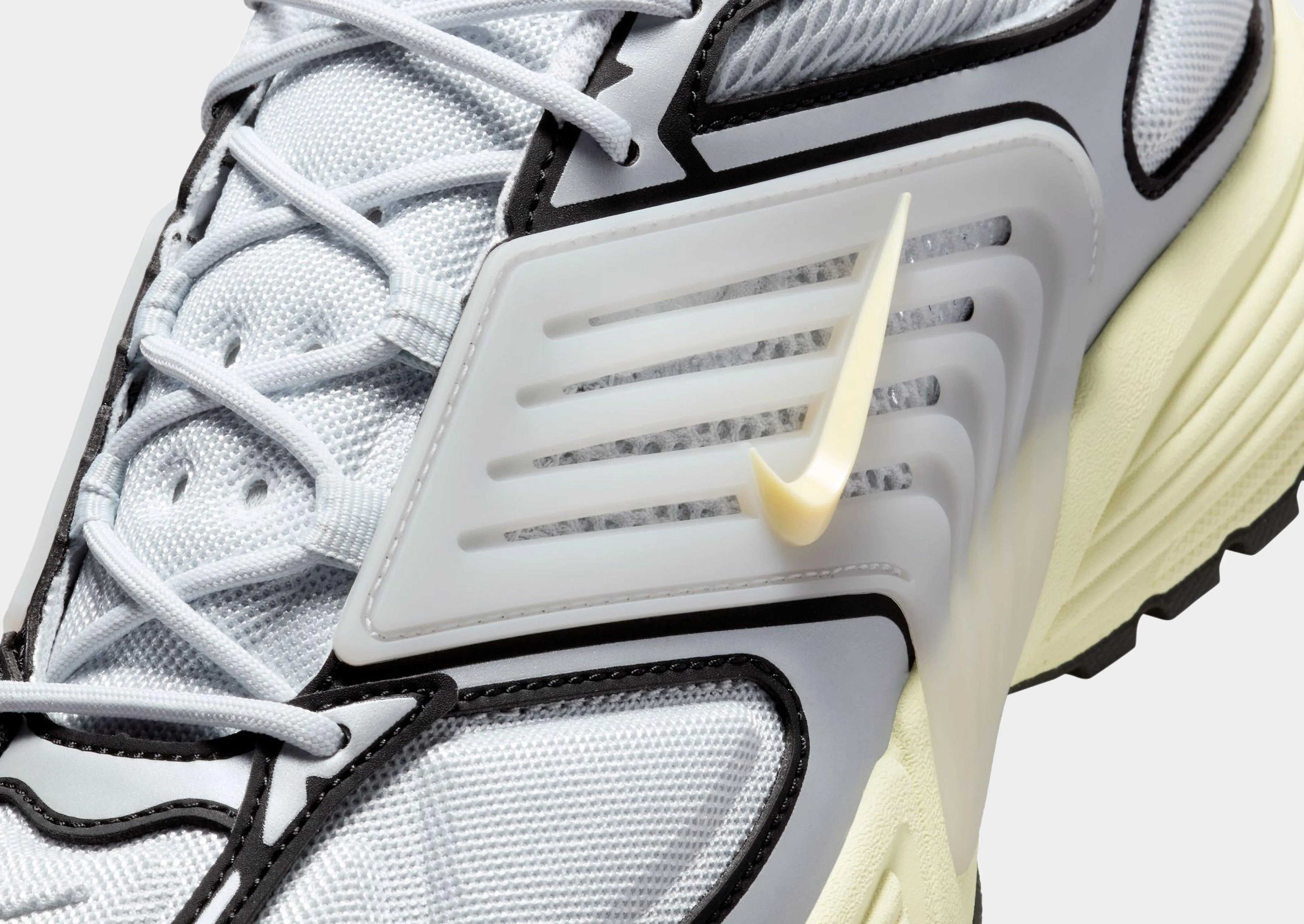 Air Pegasus Wave Zip Up Design