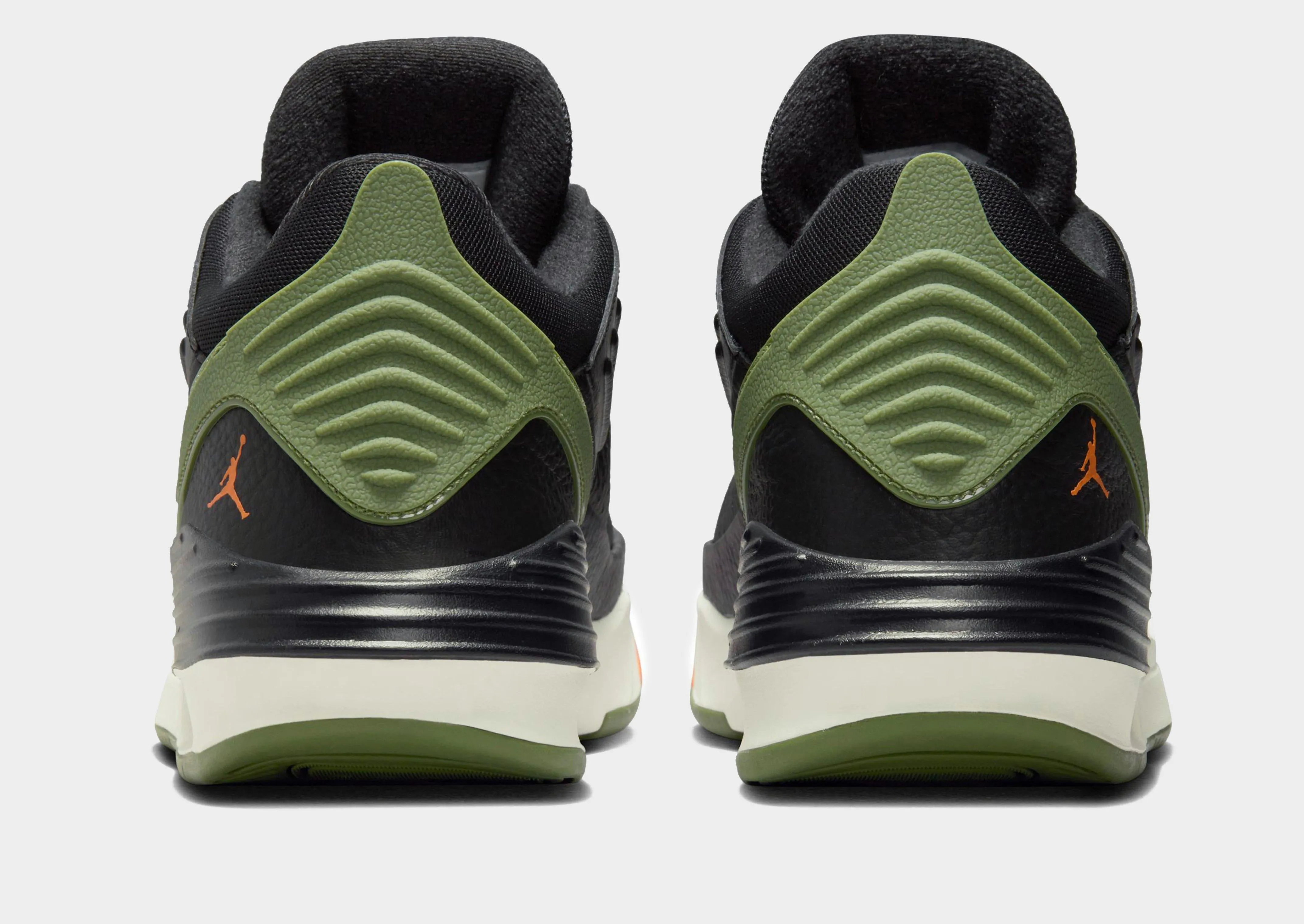 Max Aura 5 Wireless Lacing Tech