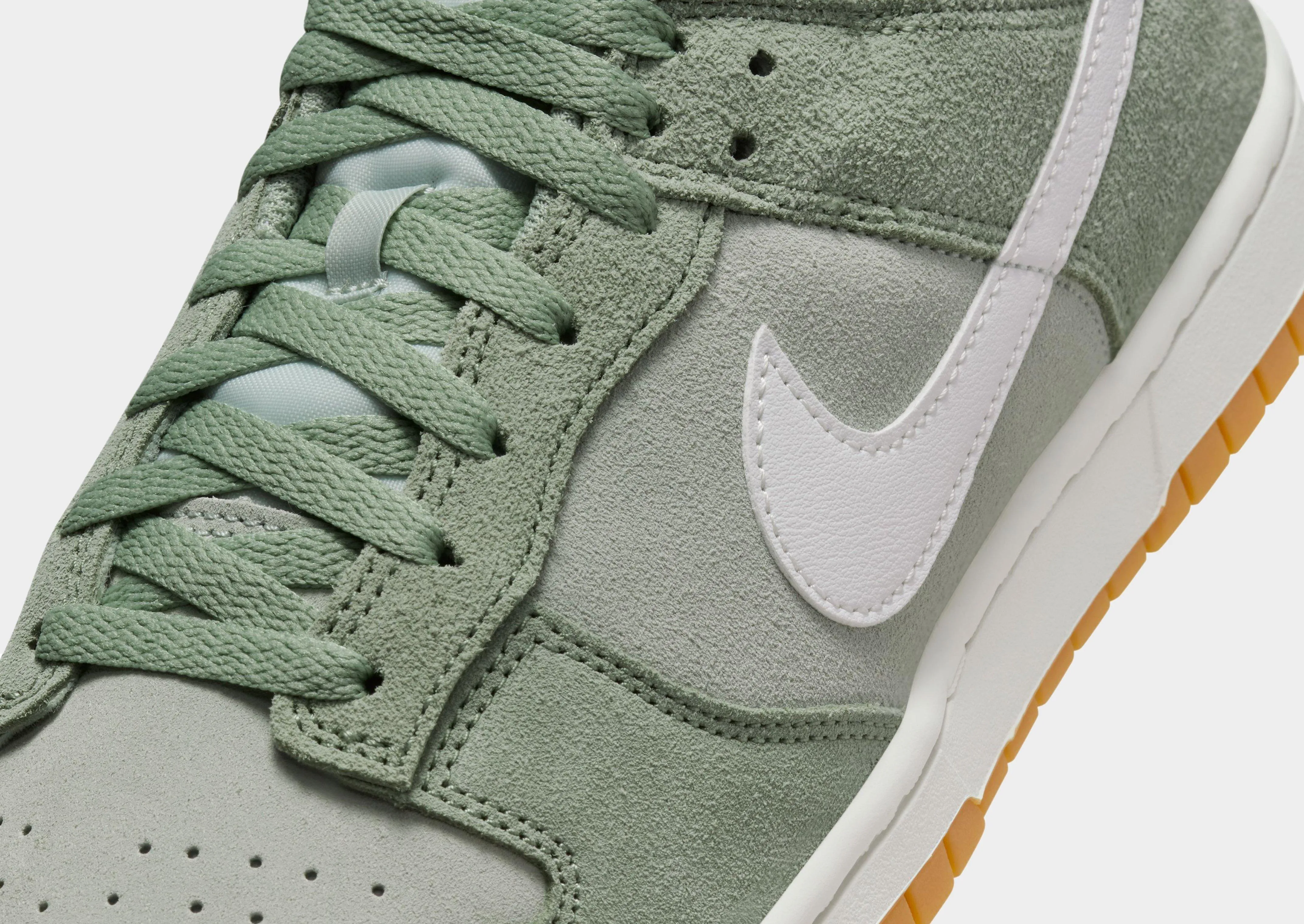 Day Long Wear Dunk Low SE