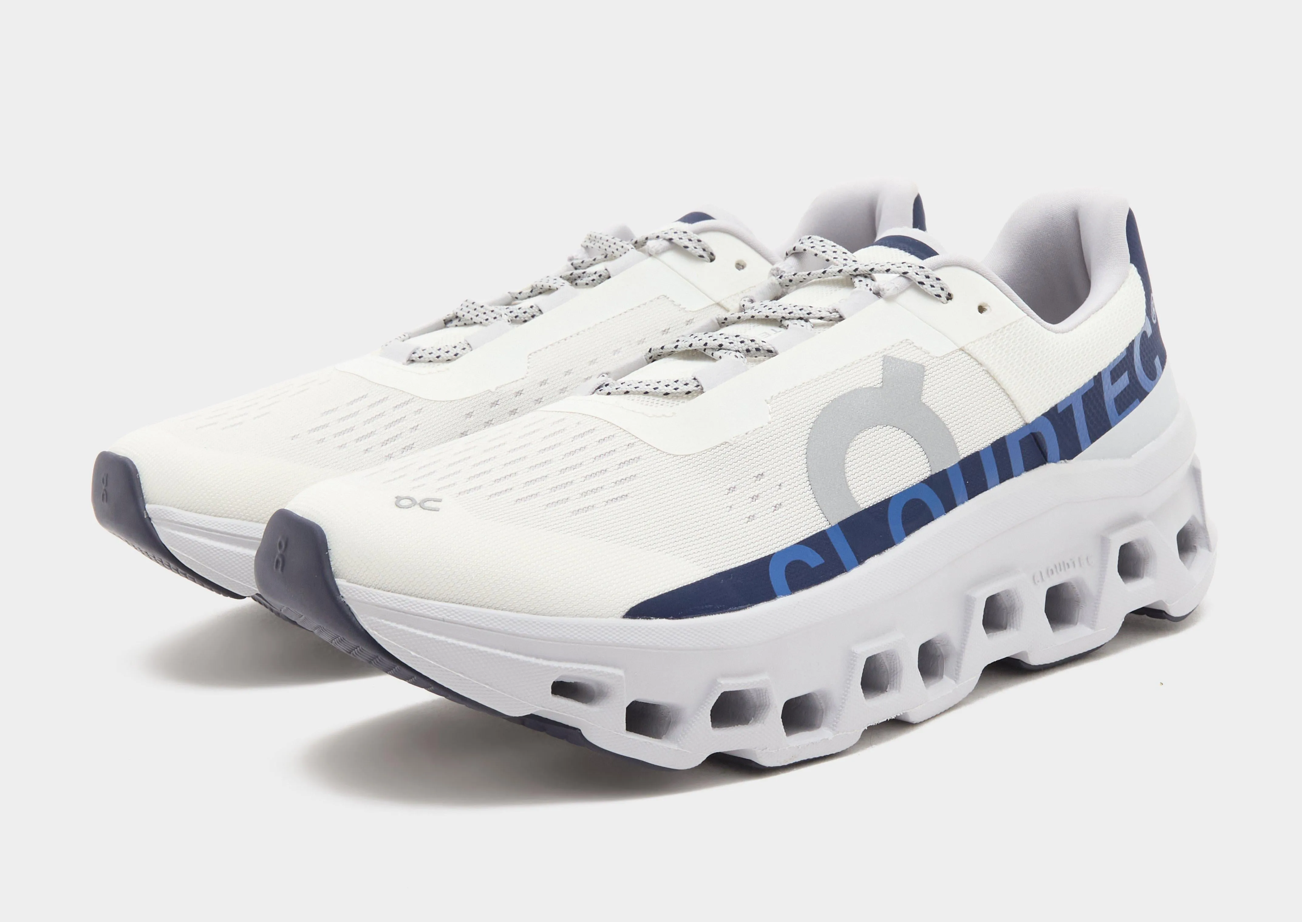 Cloudmonster Foot Freedom