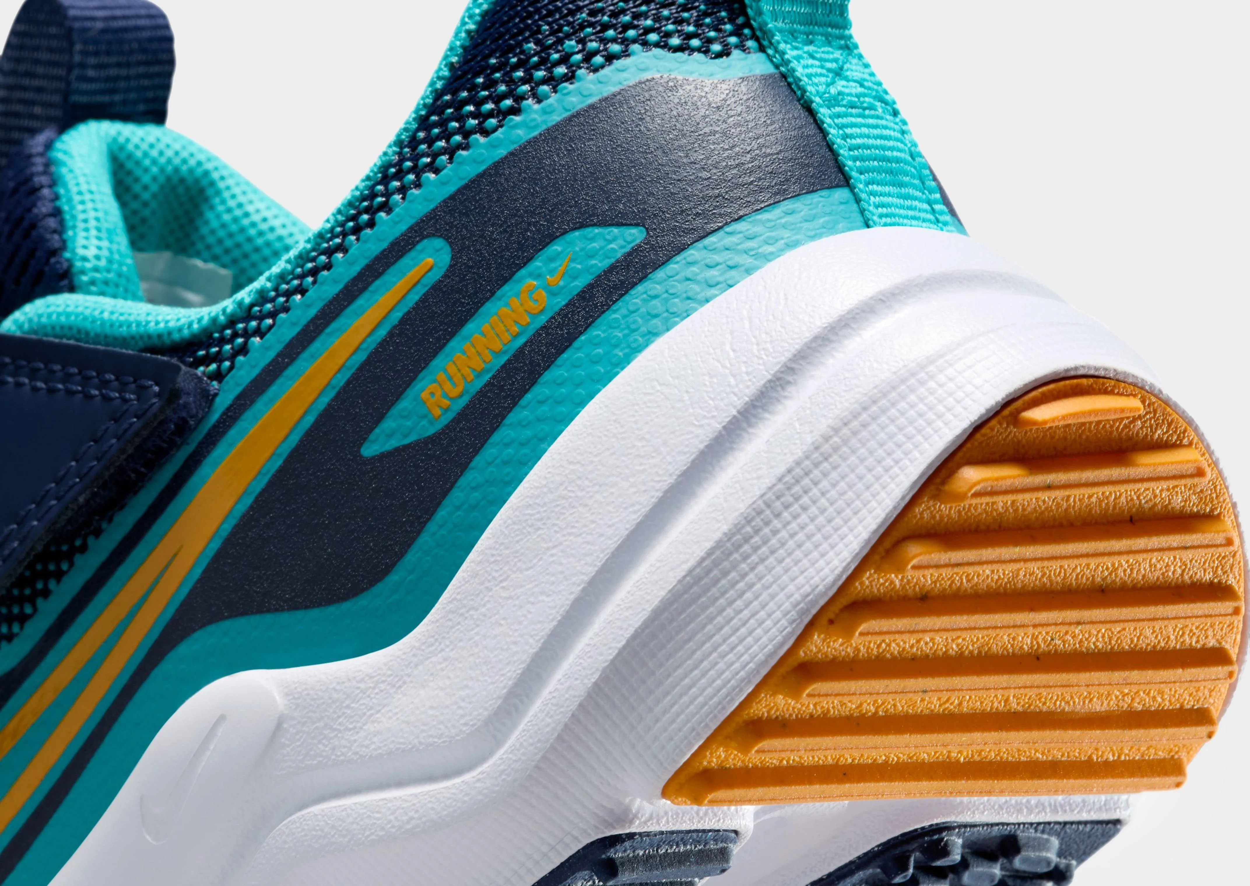 Adaptive Fit Lacing All Day Comfort Engineering Cosmic Runner Children's