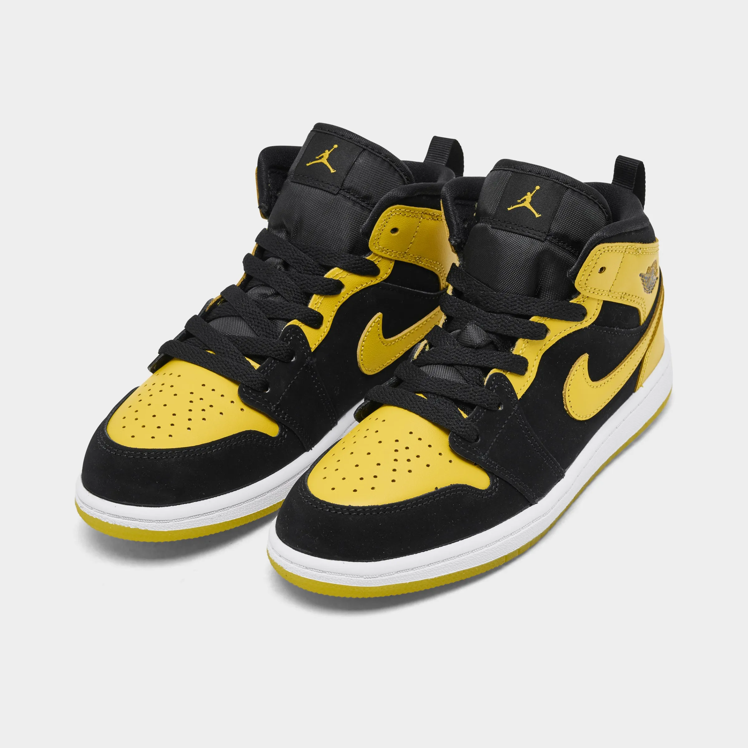 Ergonomic Shape Indoor Court Grip Jordan 1 Mid PS Black / Varsity Maize - White