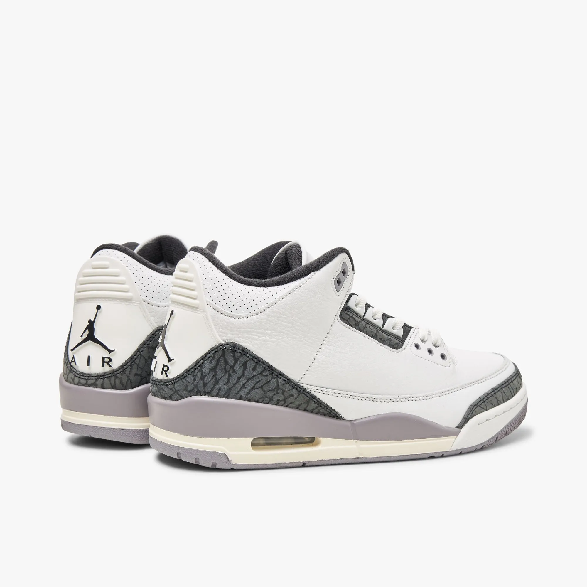 High Traction Design Light Pace Jordan 3 Retro Summit White / Fire Red - Cement Grey