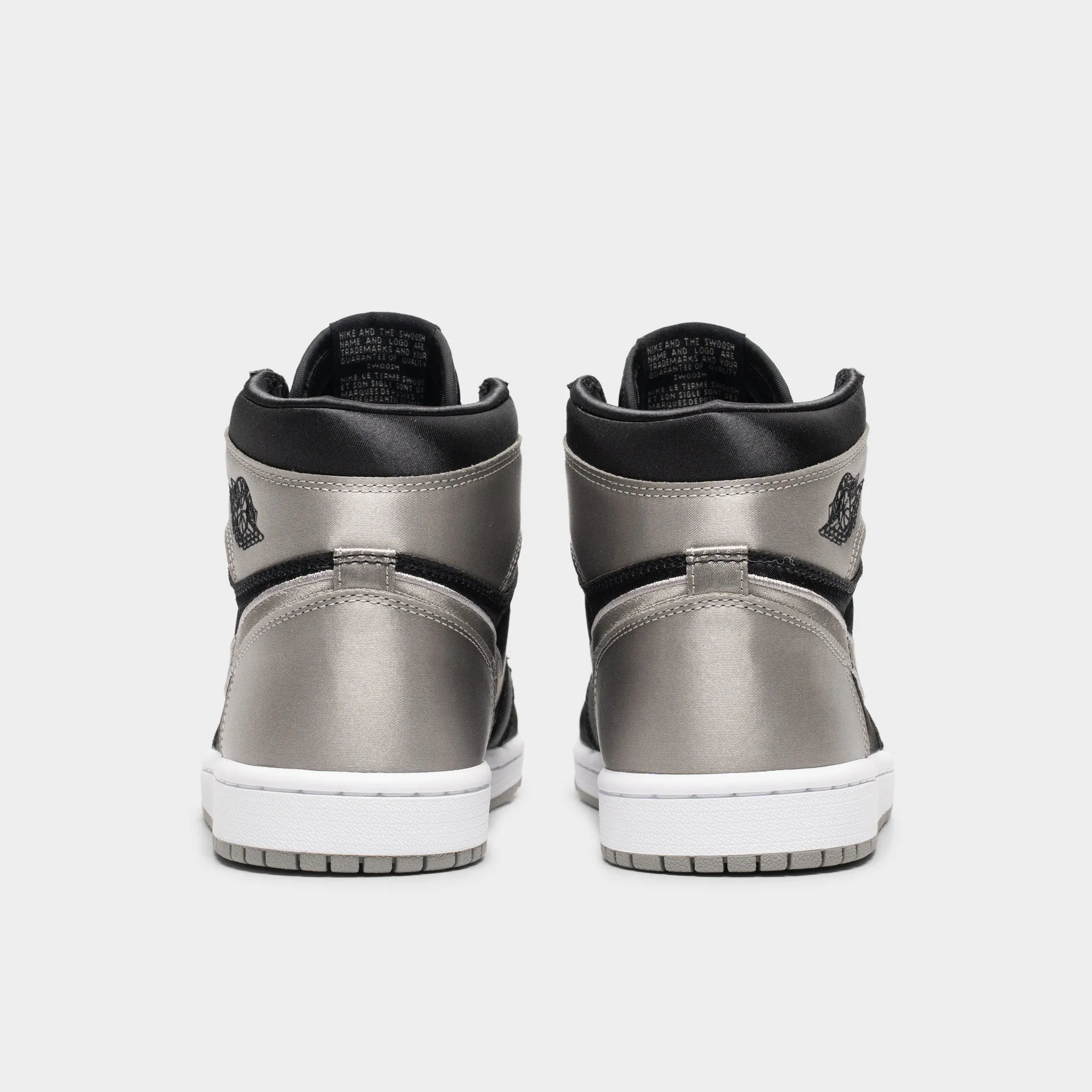 Sneakers Traction Vulcanized Outsole Jordan Women's 1 Retro High OG Black / Medium Grey - White