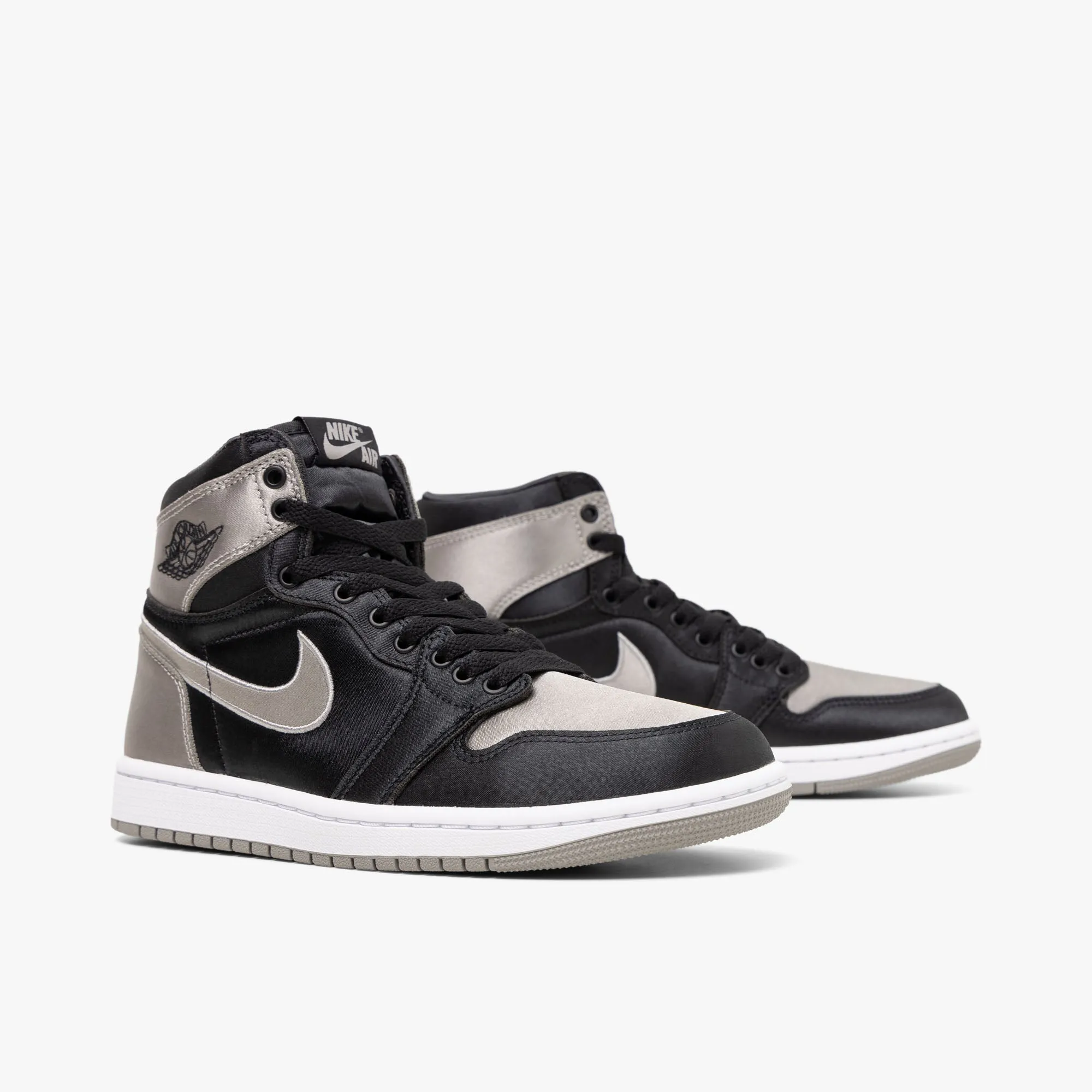 Jordan Women's 1 Retro High OG Black / Medium Grey - White Comfortable Front