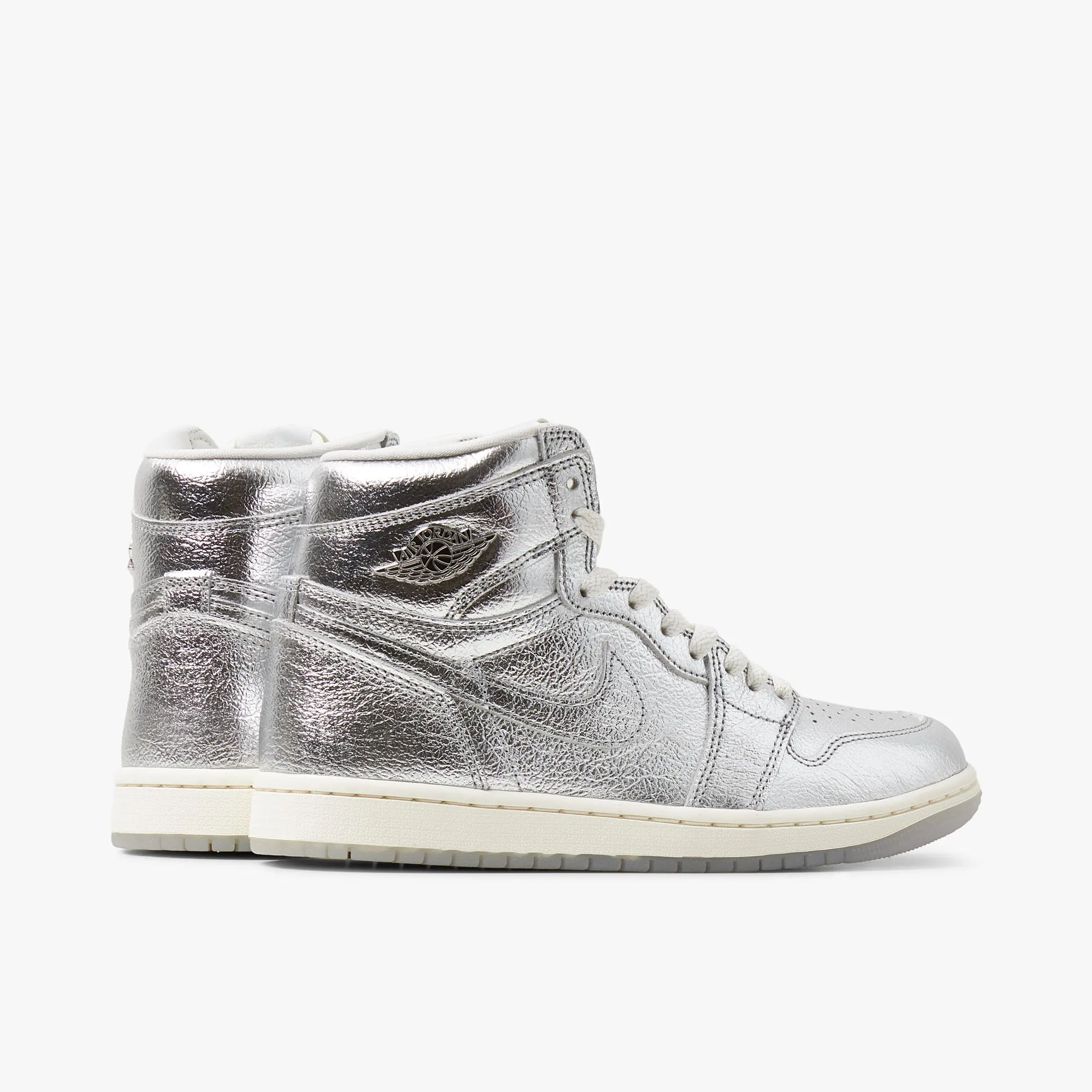 Jordan Women's 1 Retro High OG Metallic Silver / Photon Dust - Sail Retro Styling