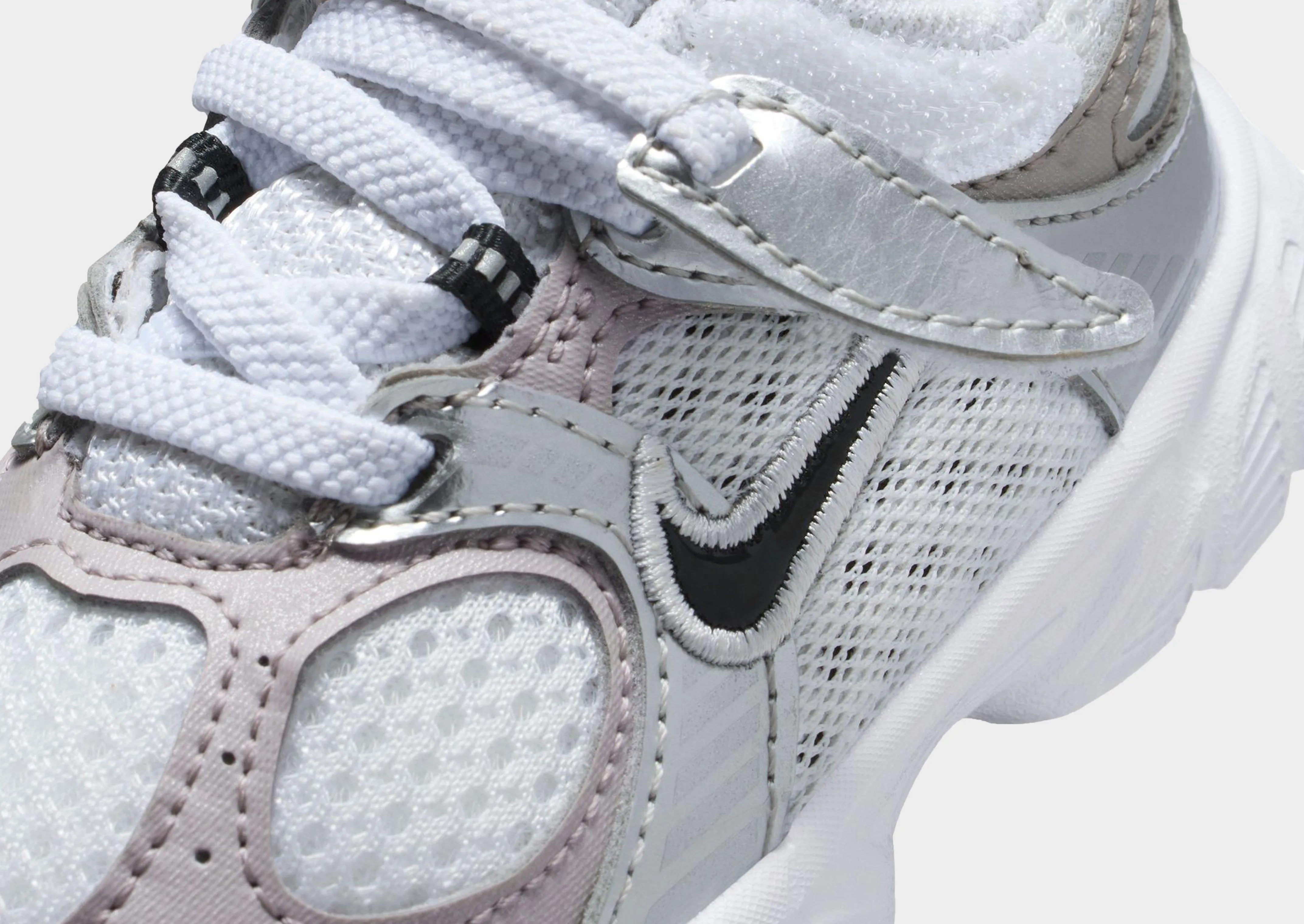 V5 RNR Infant's Sneaker Customization Velcro fastening