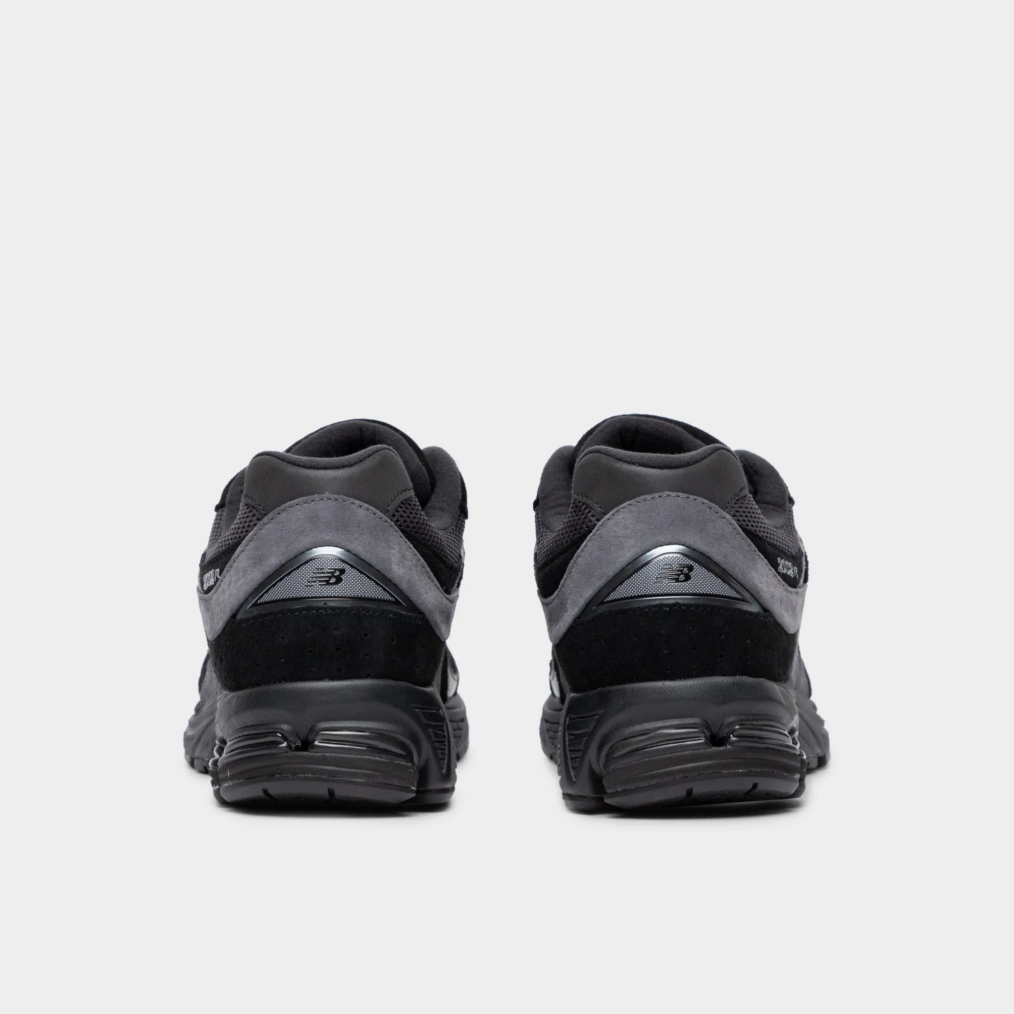 New Balance M2002RBL Black / Black oval track running option