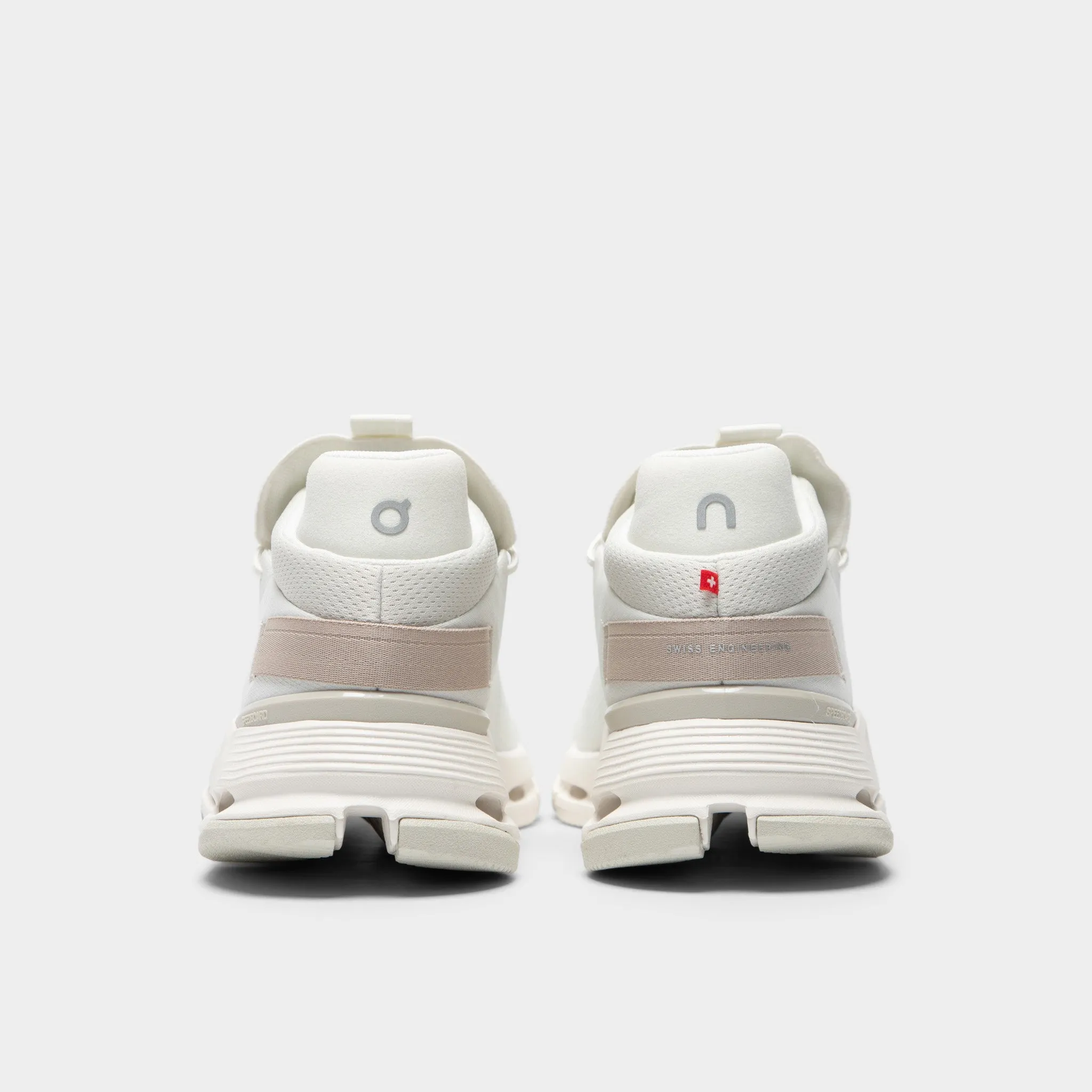 On Cloudnova 2 Ice / Sand tennis - court running shoes