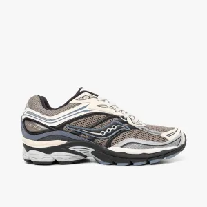 SAUCONY