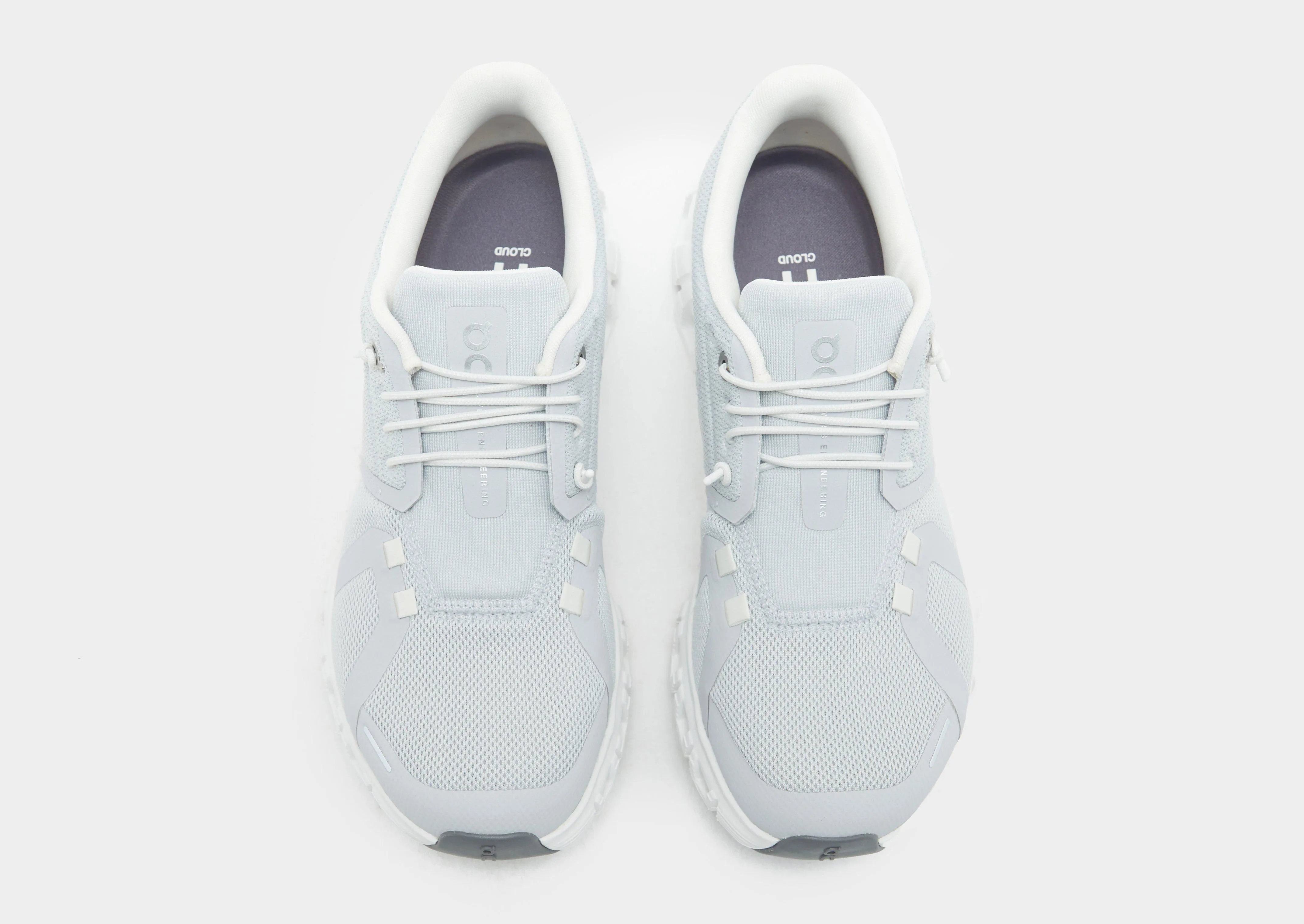 running in flat tracks shoes Trail Ready Cloud 6 Women's