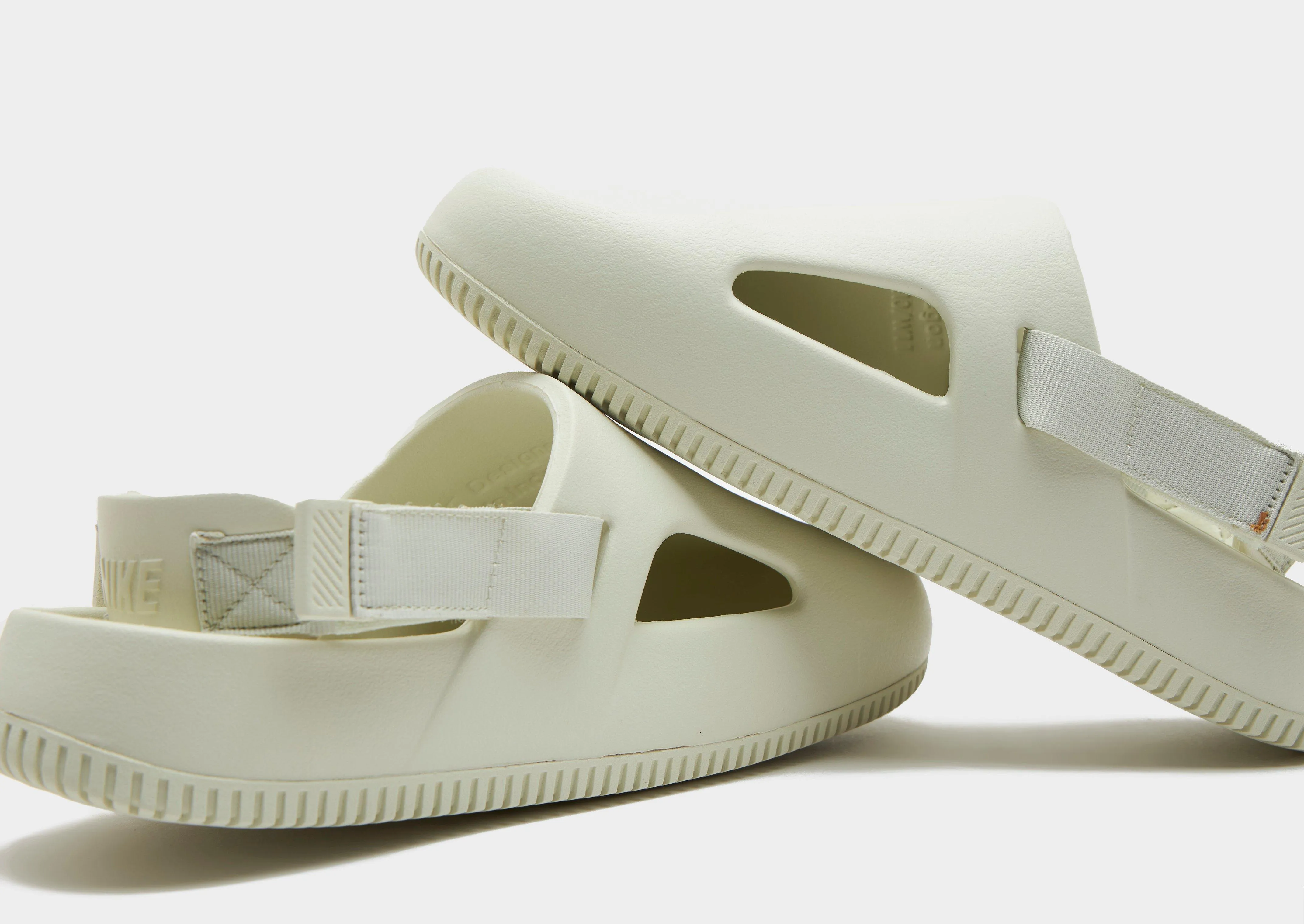 Iconic Style Calm Mules Slide