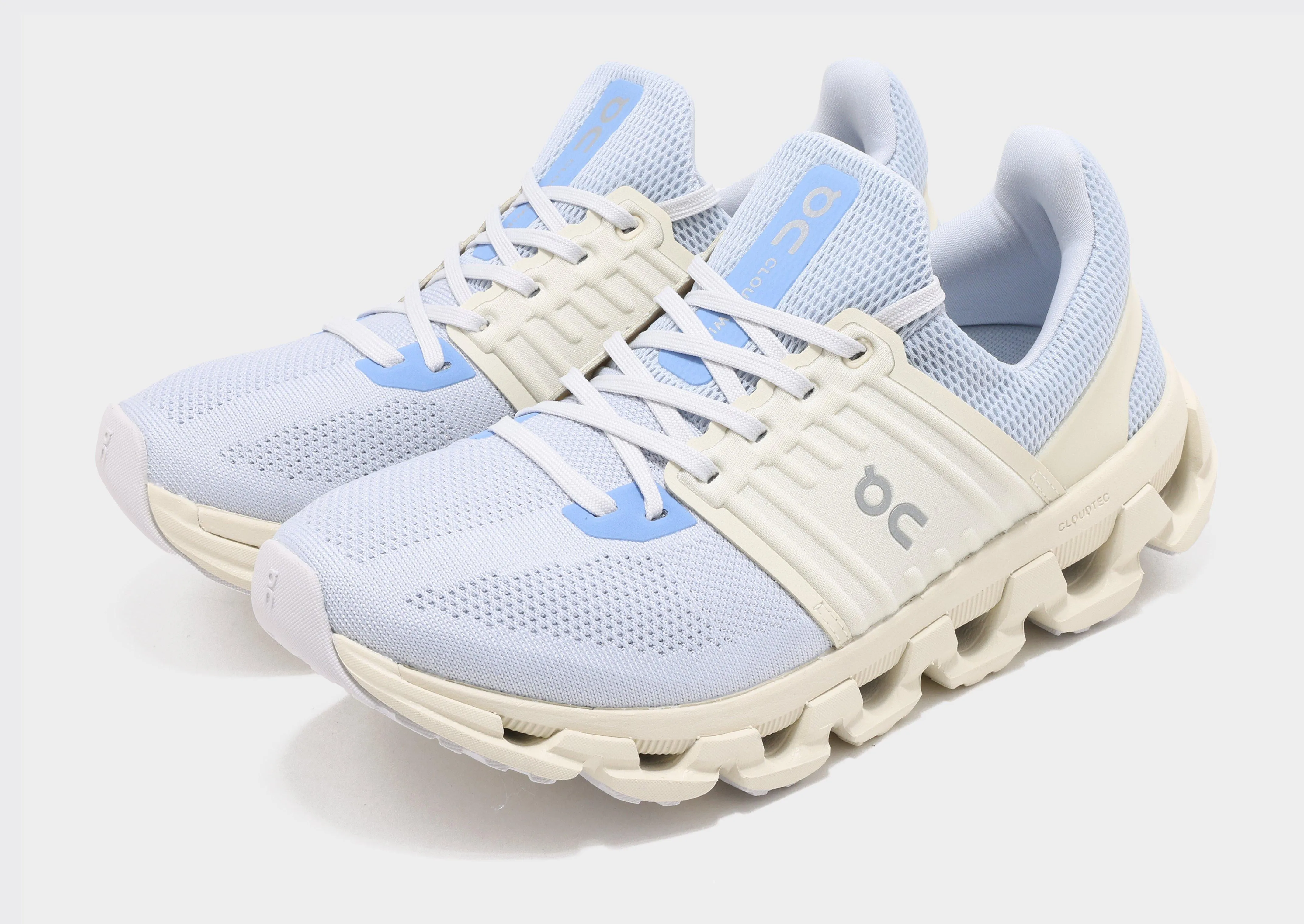 Cloudswift 3 Women's shock - absorbing insole shoes StreamlinedDesign