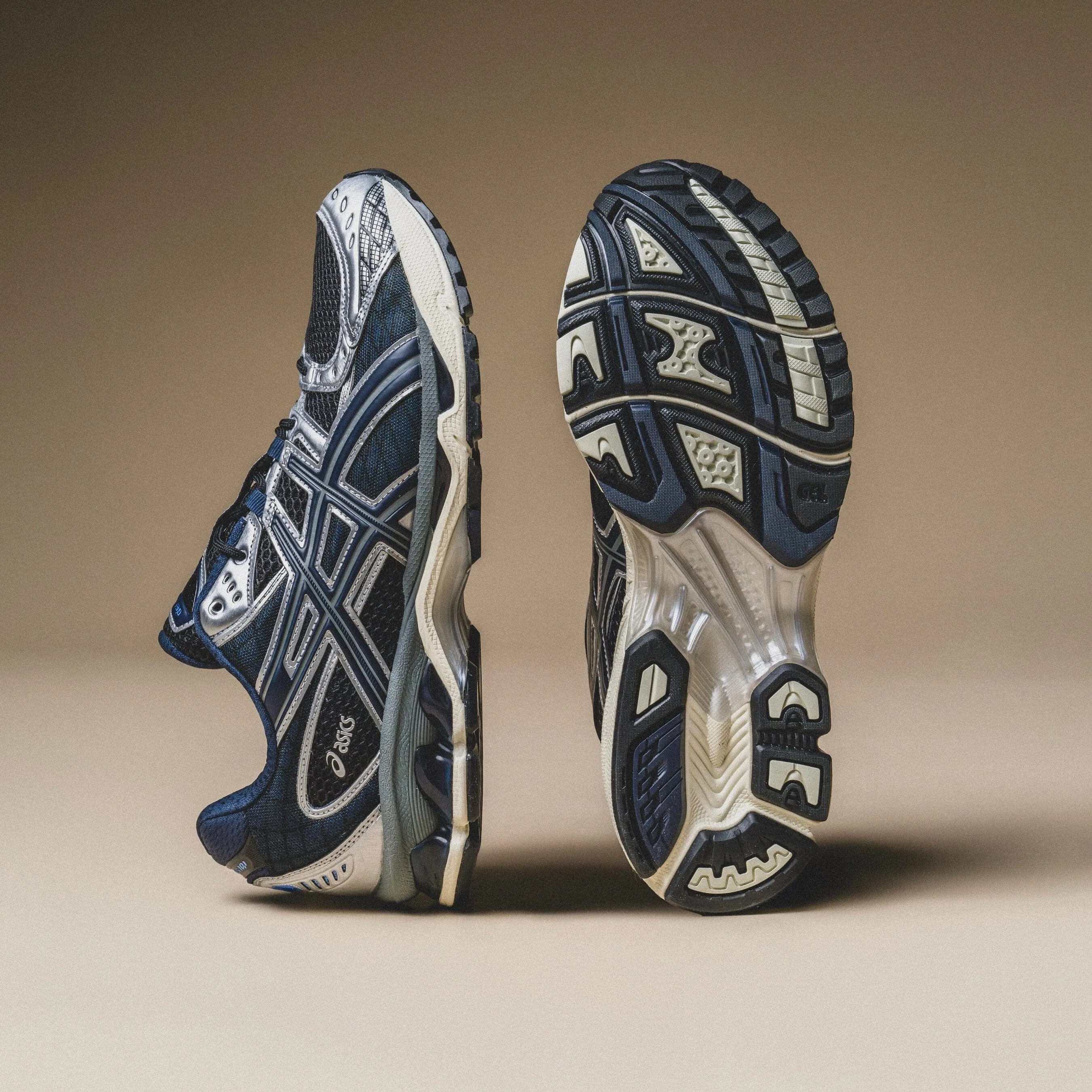 Breathable Tongue Construction MEN'S ASICS | Gel-Nimbus 10.1 (Black/Midnight)