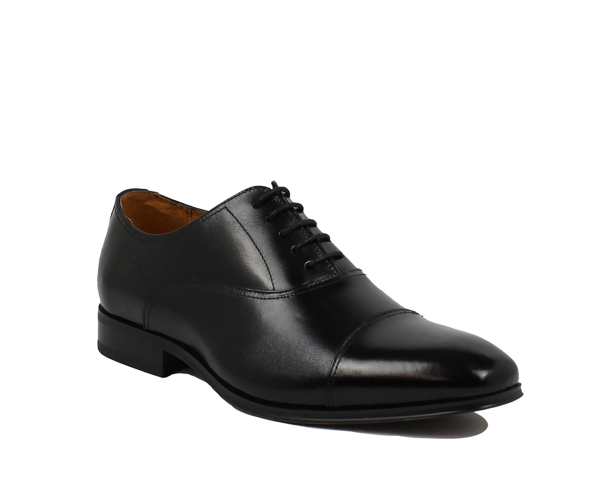 MEN`S CORBETTA CAP TOE OX Tailored Silhouette Clean Looker