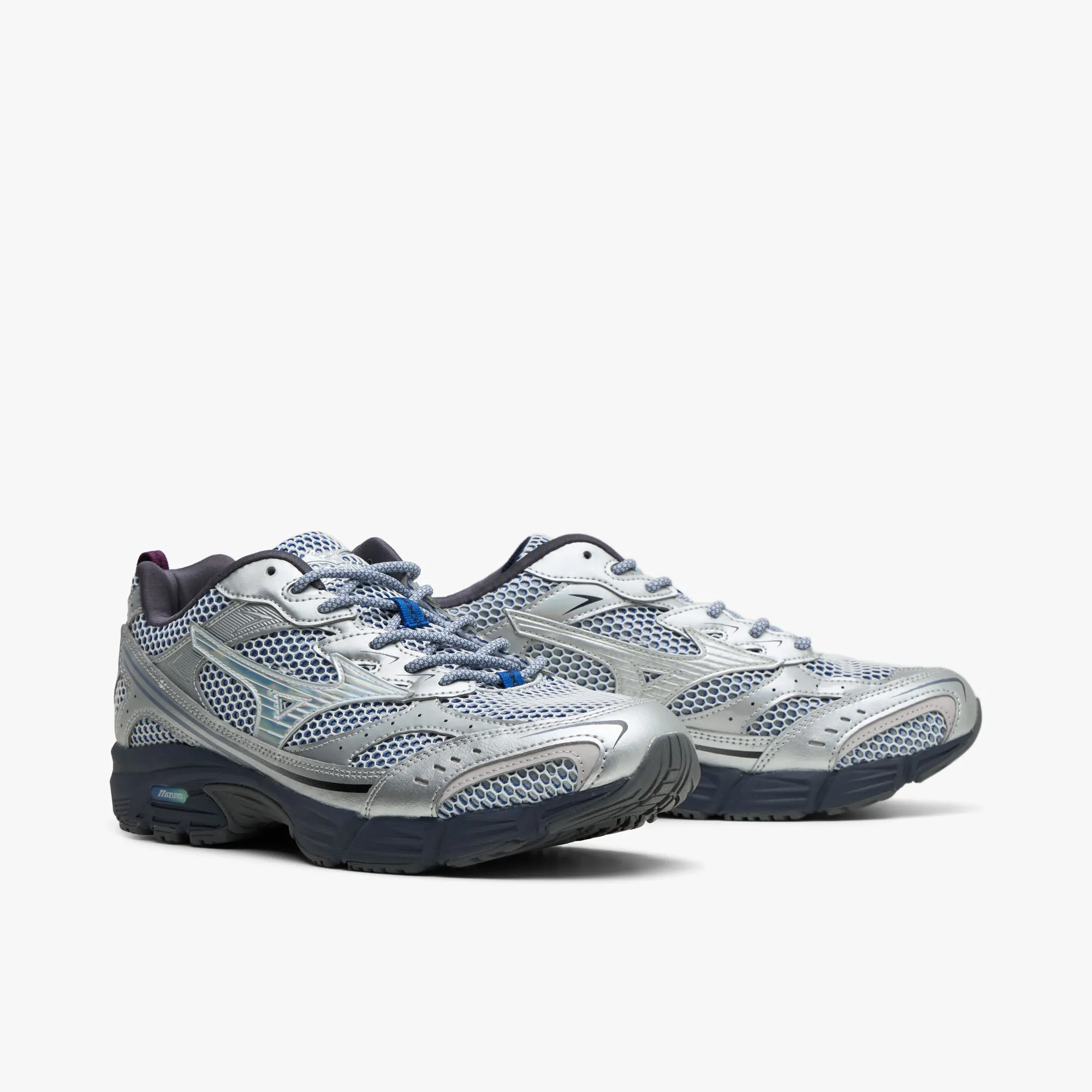 Lace Lock System Non Marking Soles No Stitch Mizuno MXR / Silver