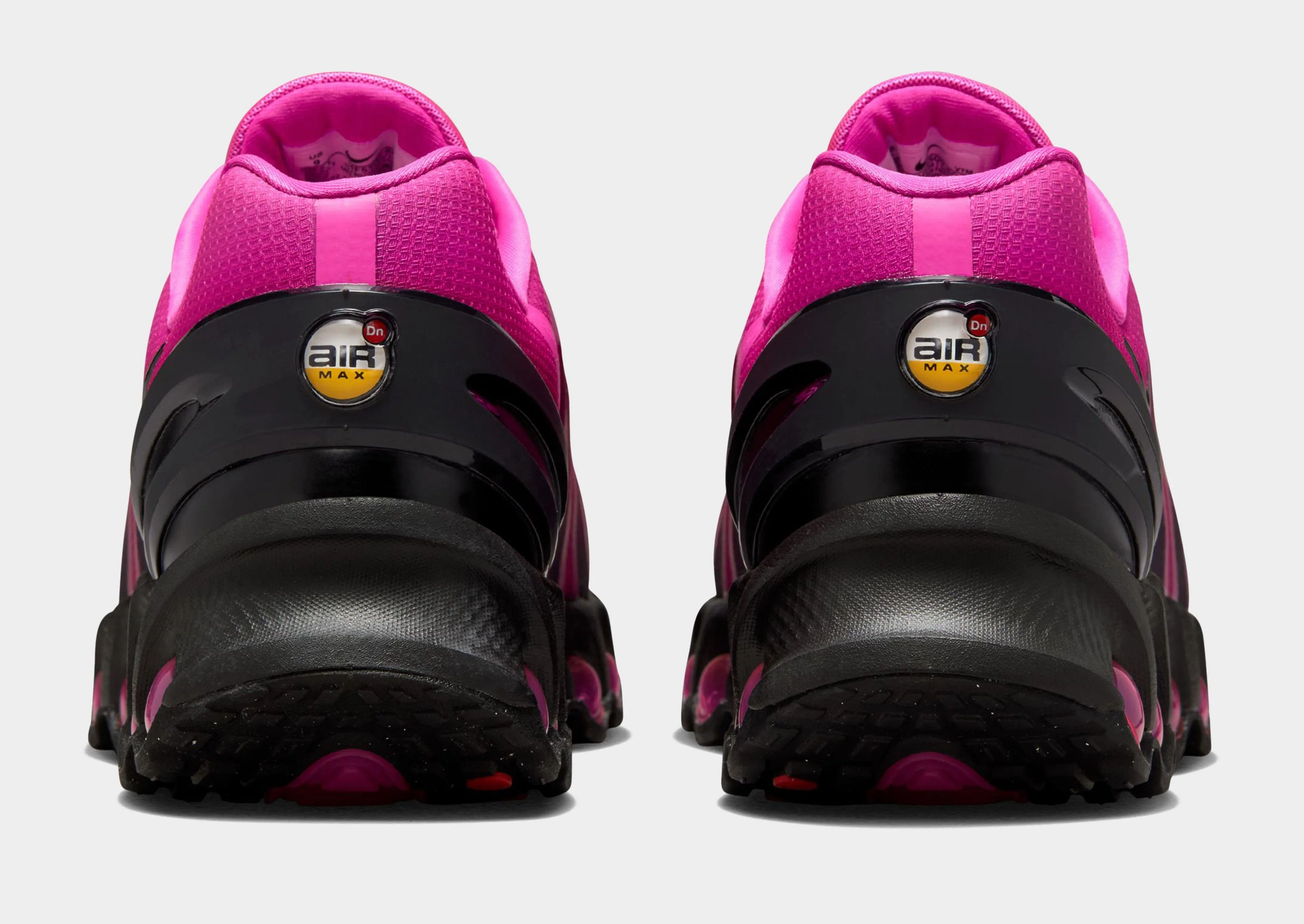 Air Max DN8 Women's Adaptive Lace Tension Flexible Wear