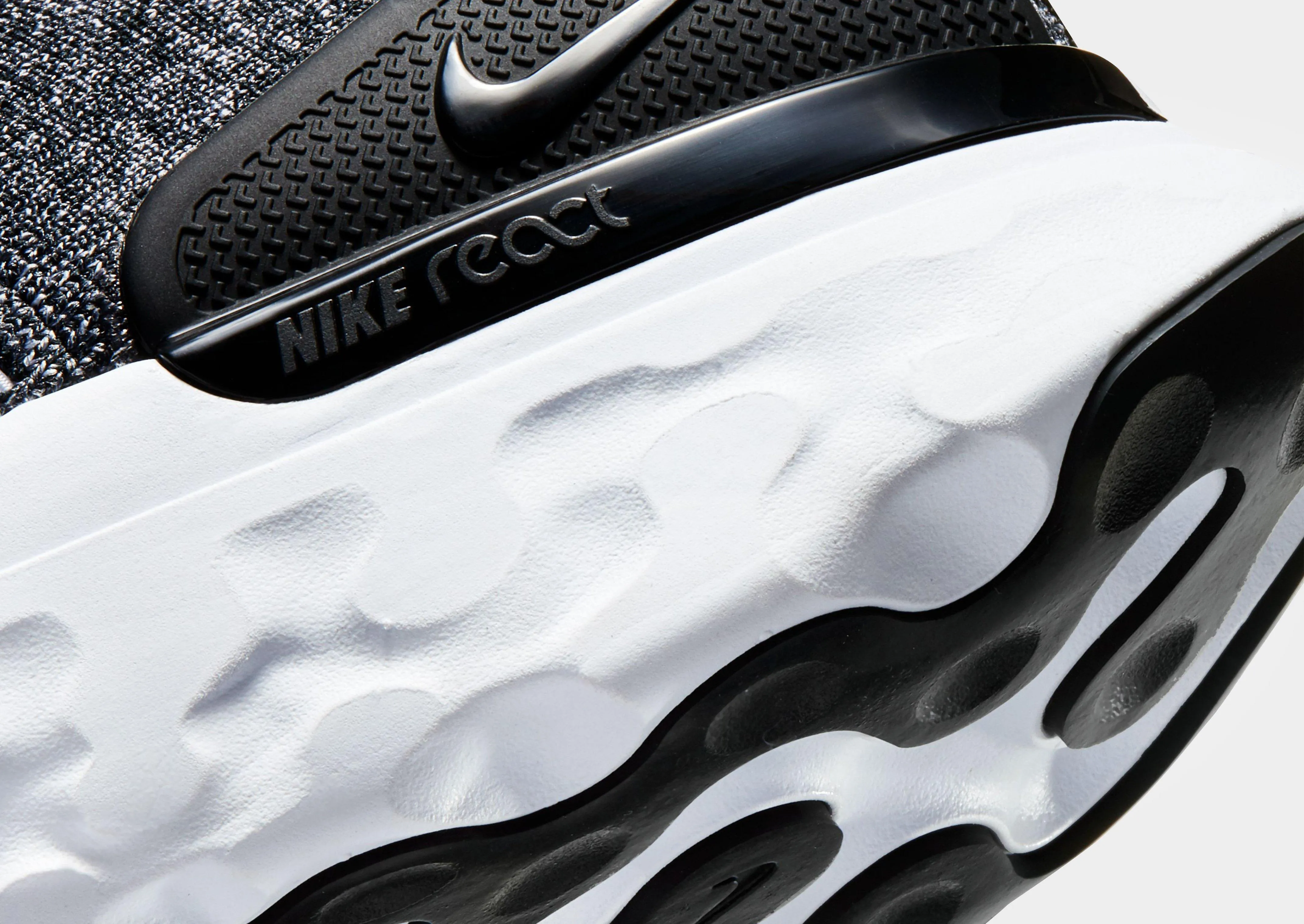 Phantom Run 2 Microperforated Vamp Flexible structure