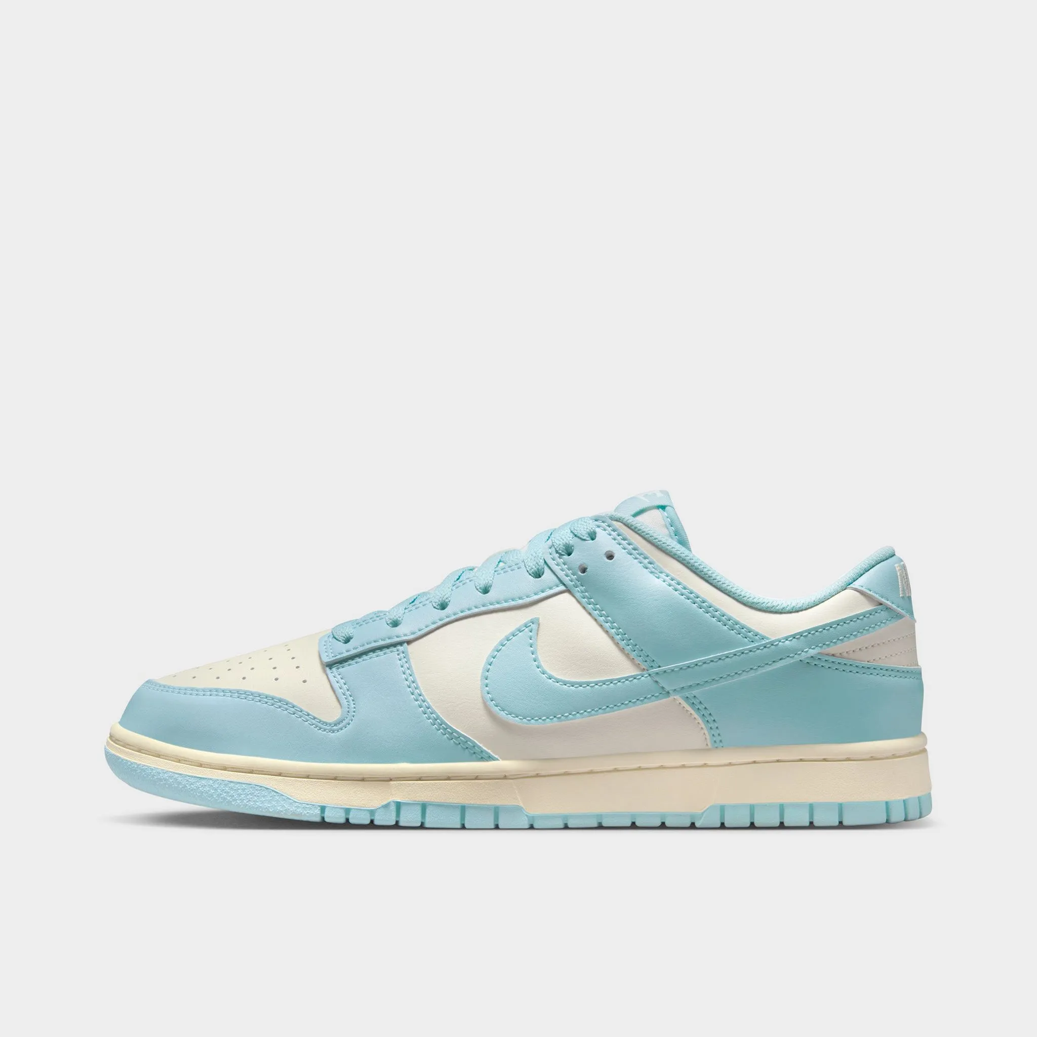 Breathable mesh panel Ultra Responsive Nike Dunk Low Retro Pale Ivory / Glacier Blue