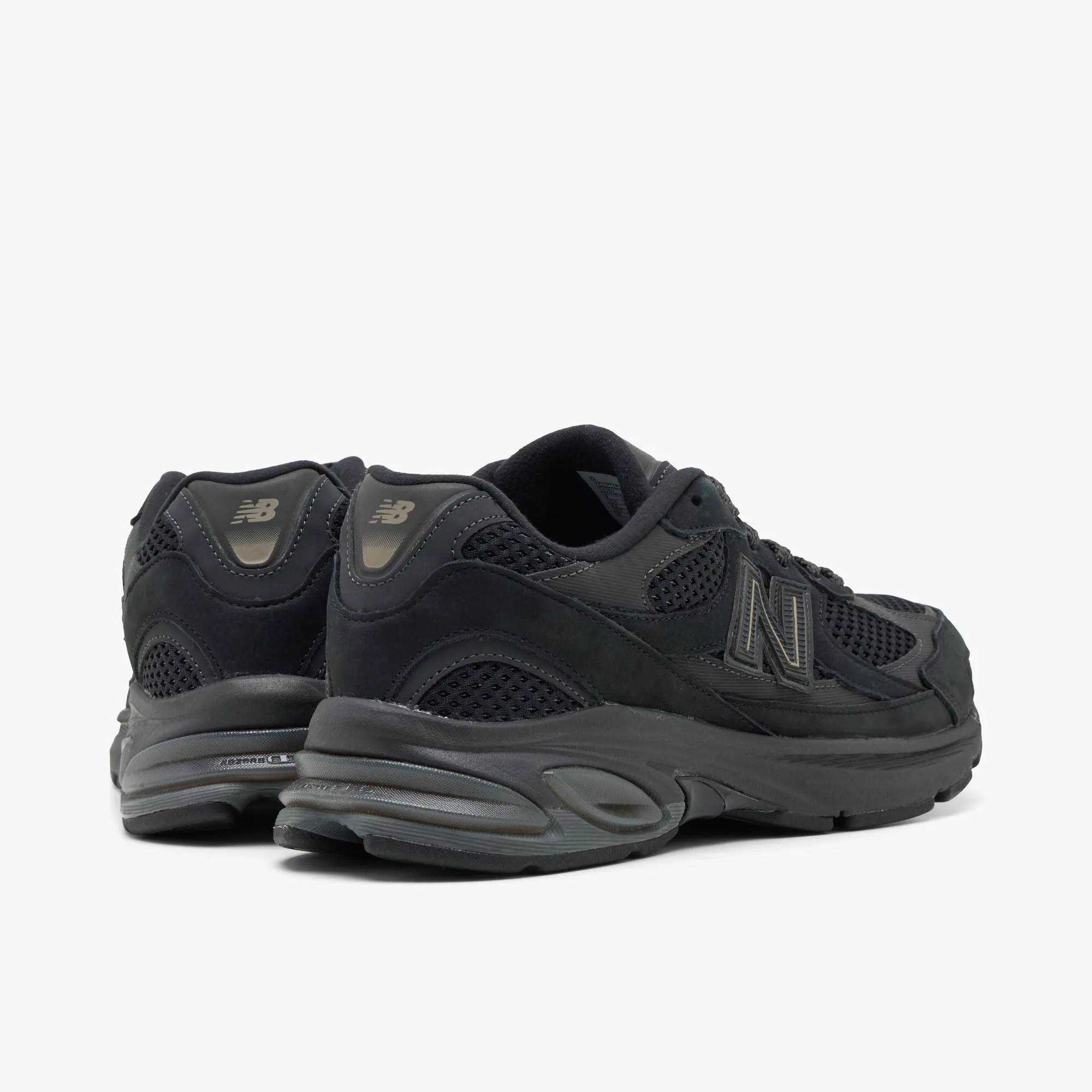 New Balance 2010 Black / Black Cement senior running