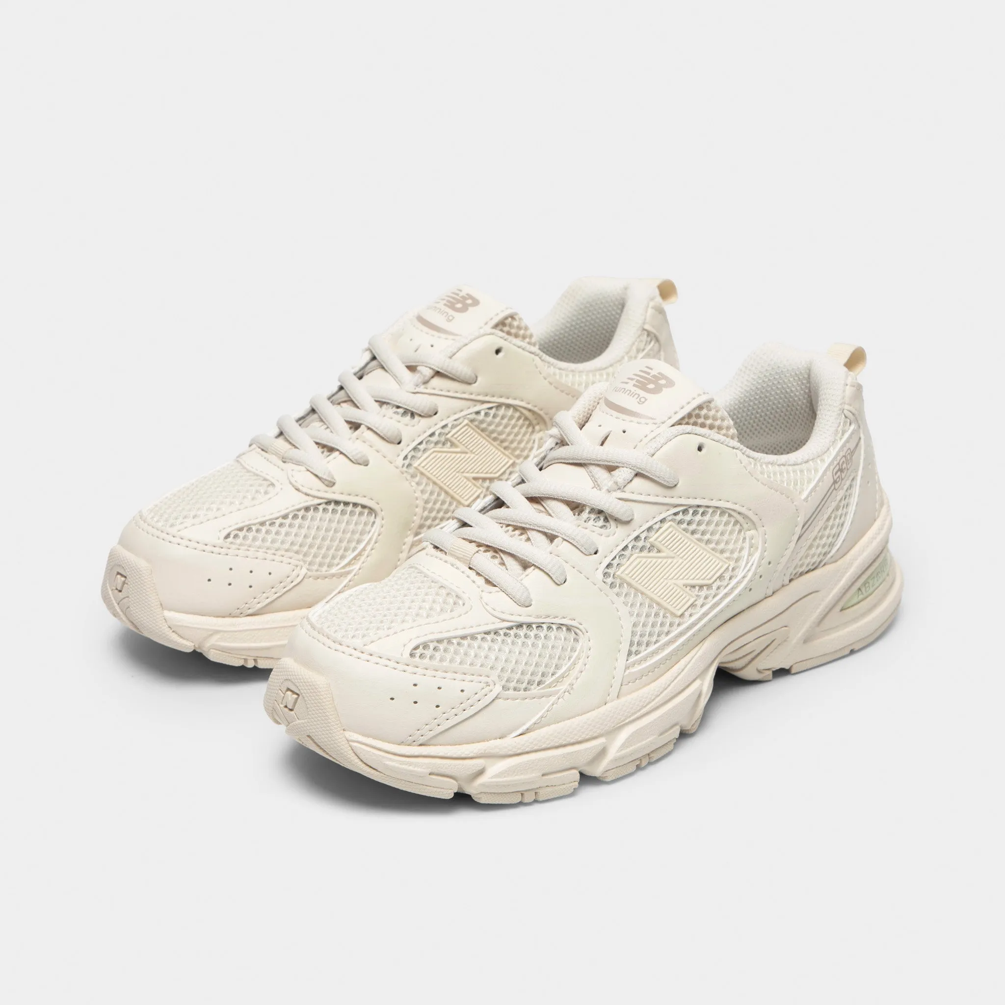 Daily Routine roomy fit shoes New Balance Juniors' 530 Linen / Arid Stone