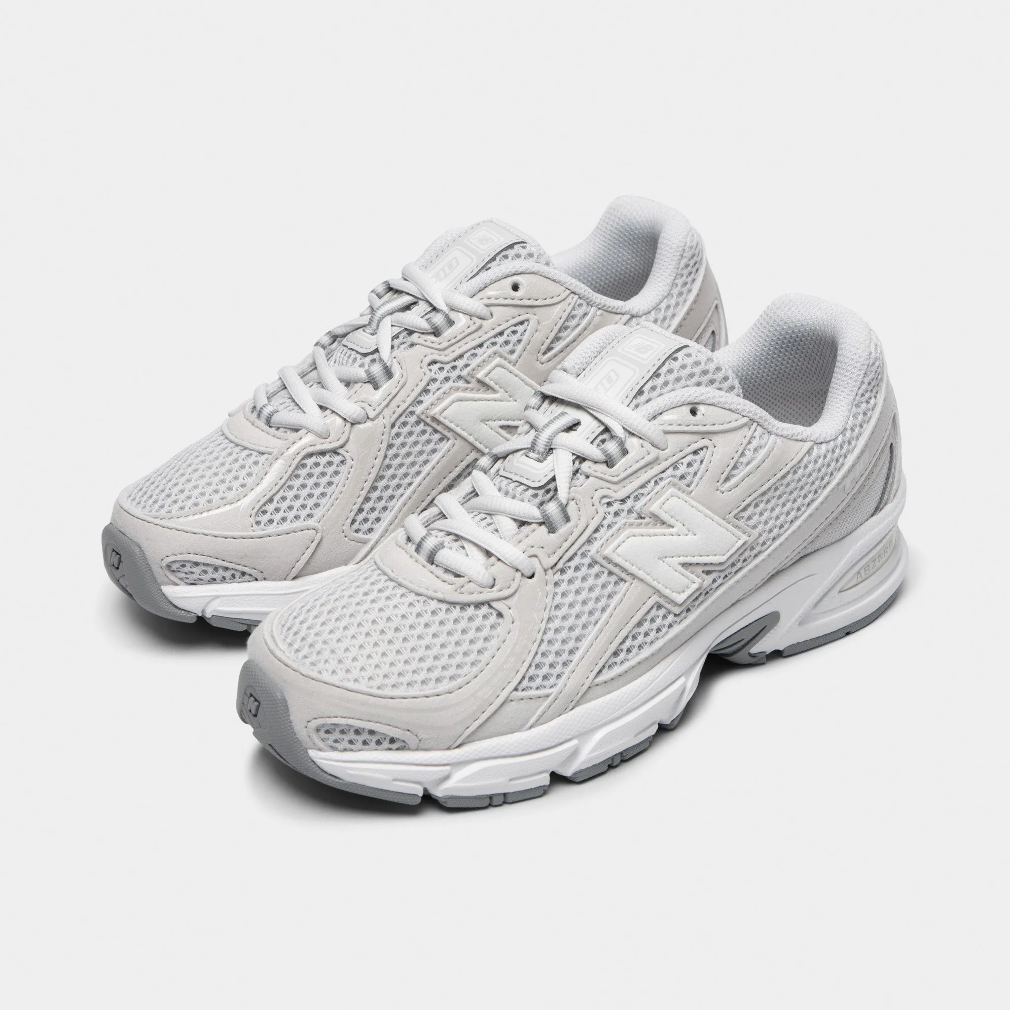 long - distance running shoes indoor - outdoor shoes New Balance Juniors' 740 Grey Matter / White