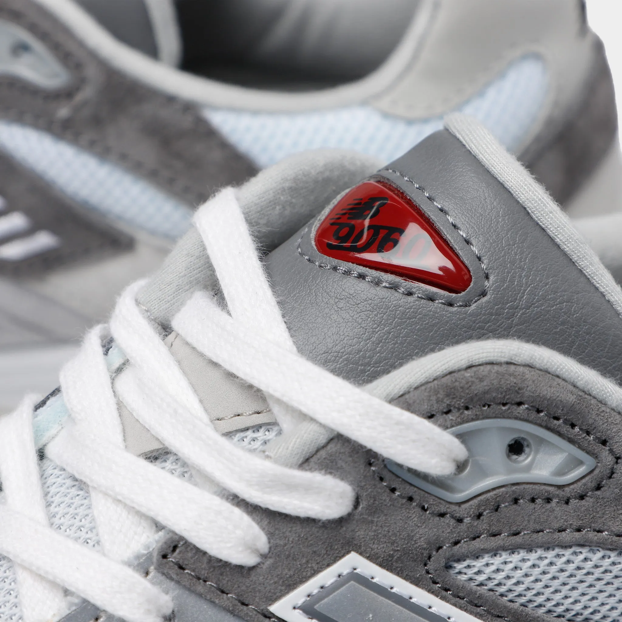 New Balance U9060GRY Rain Cloud / Castlerock - White Supination correction