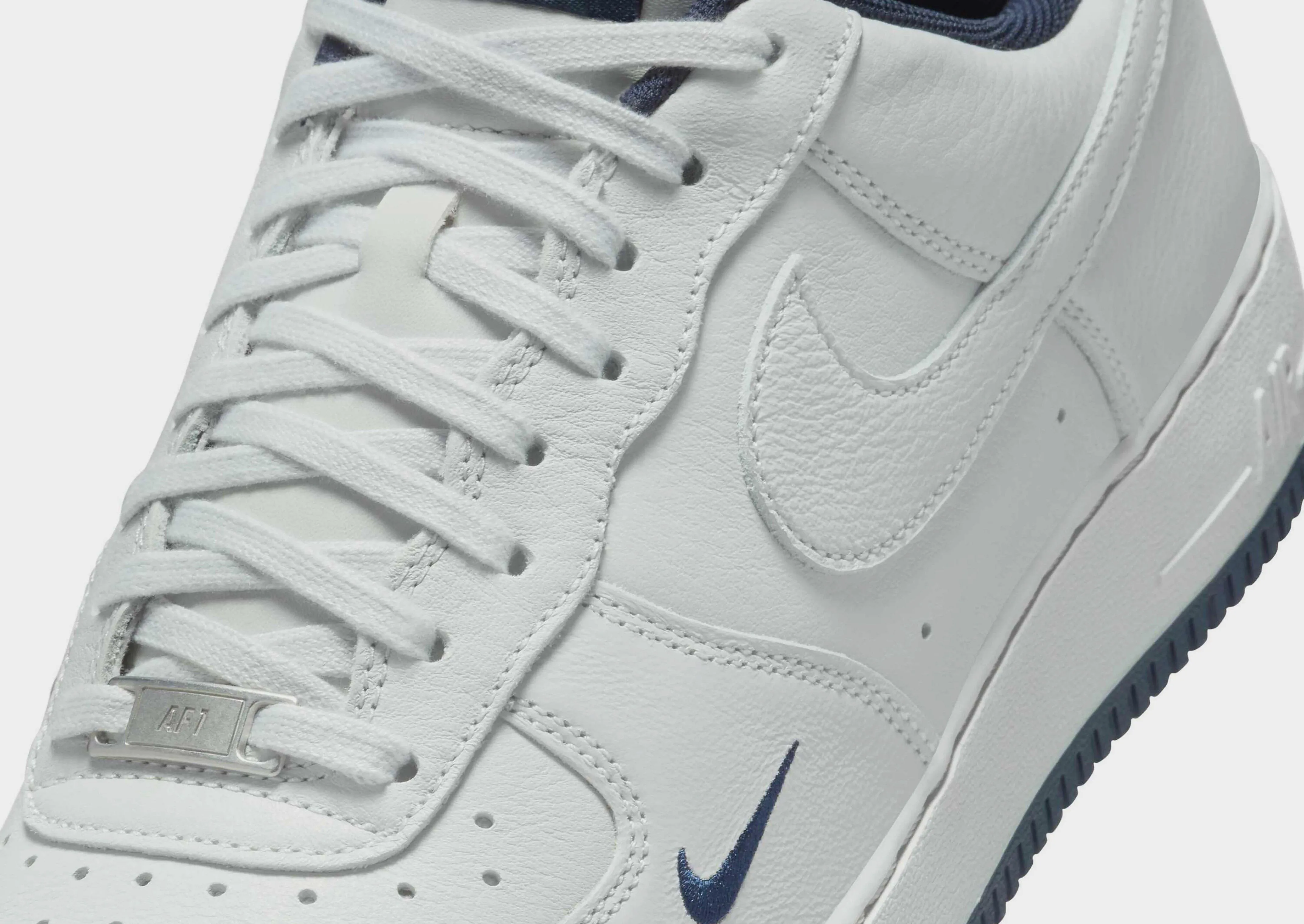 Air Force 1 '07 LV8 Recycled Material
