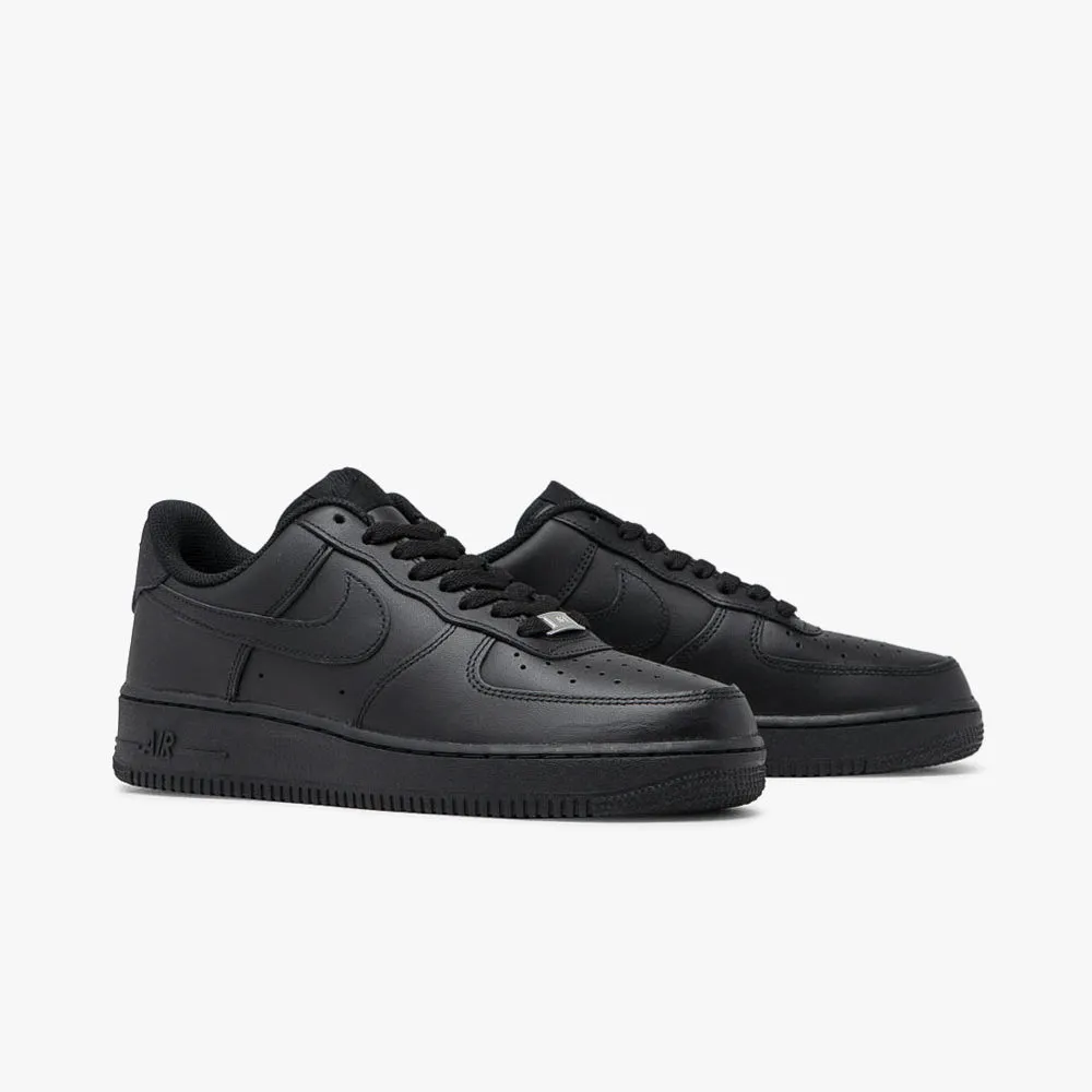 Roomy Feel Weight Balance Nike Air Force 1 '07 Black / Black