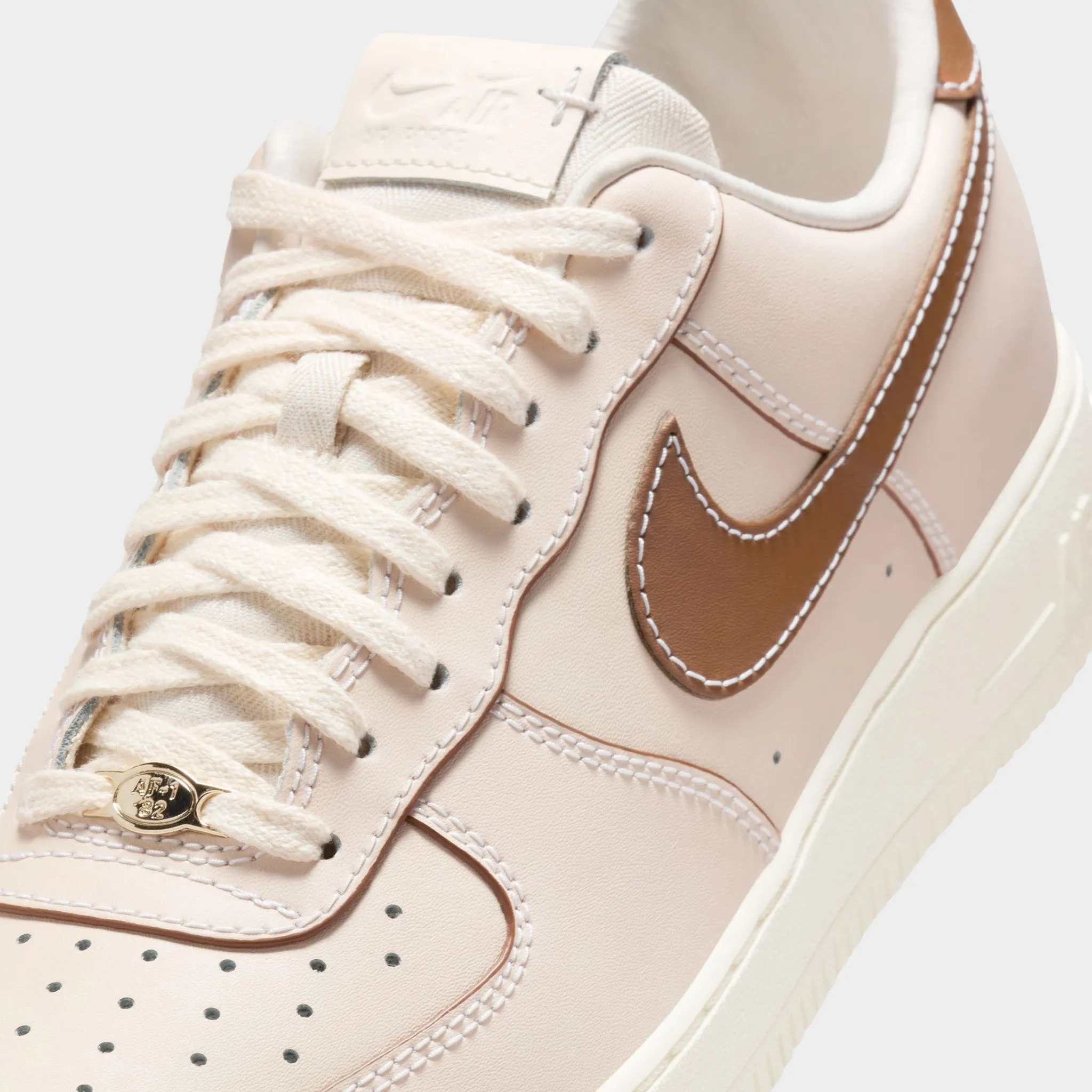 Responsive Ride Technology Nike Air Force 1 '07 Pearl White / Light British Tan