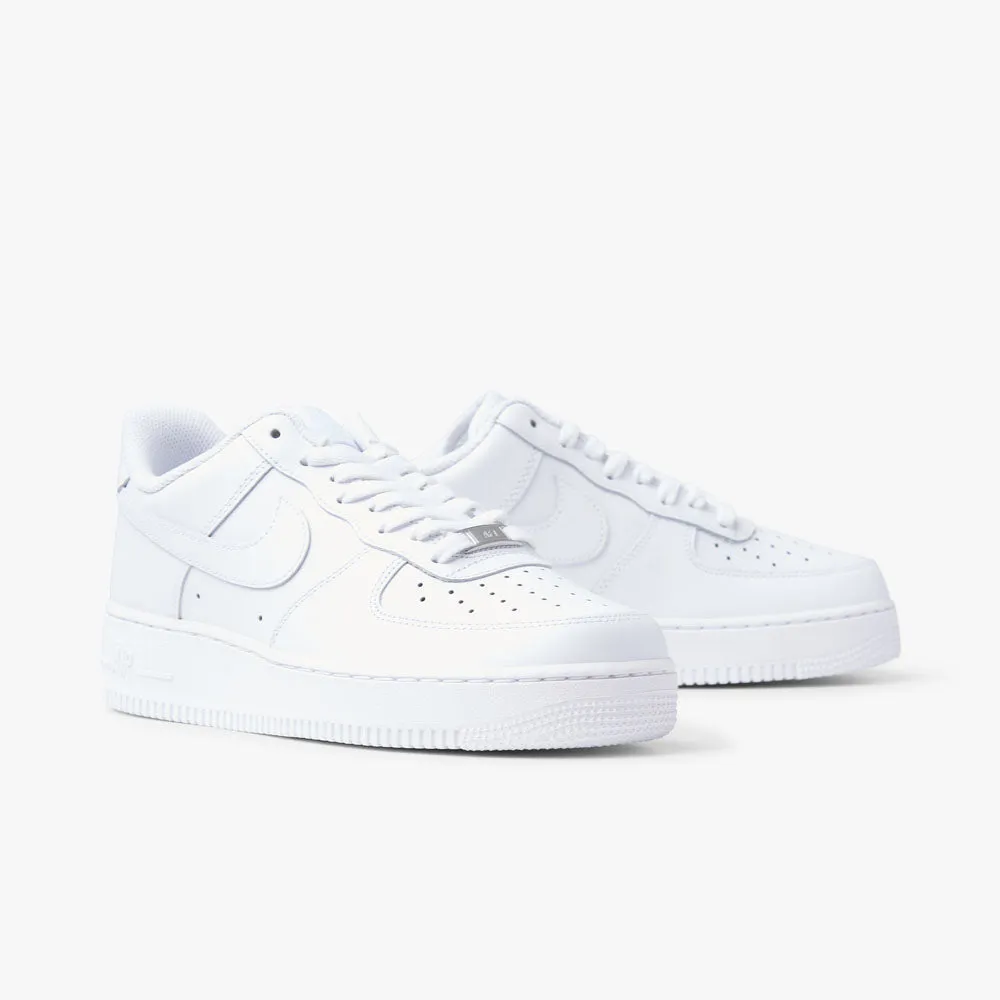 Nike Air Force 1 '07 White / White - White Ride Friendly evening walk