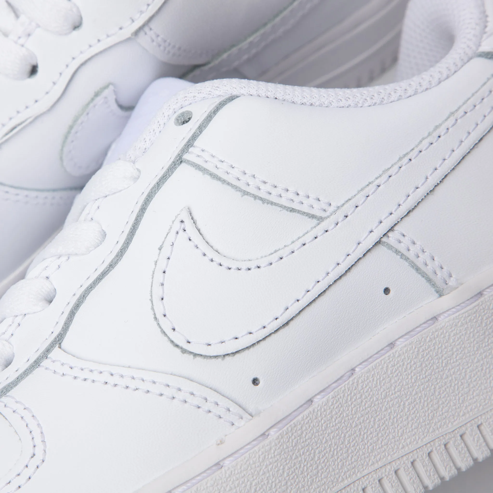 Nike Air Force 1 LE GS White / White Enhanced Lateral Support