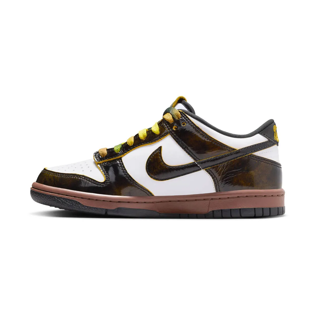World Step Soft Material Nike Dunk Low SE 'Panda-Monium' Big Kids' Shoes