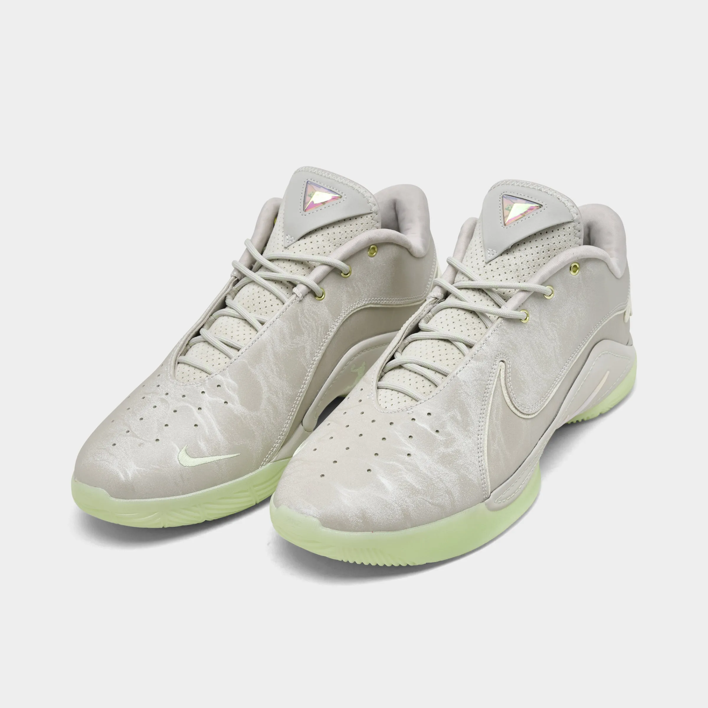Nike Lebron XXII Light Bone / Soft Pearl - Vapor Green Durable Stitching Technology Streamlined Design