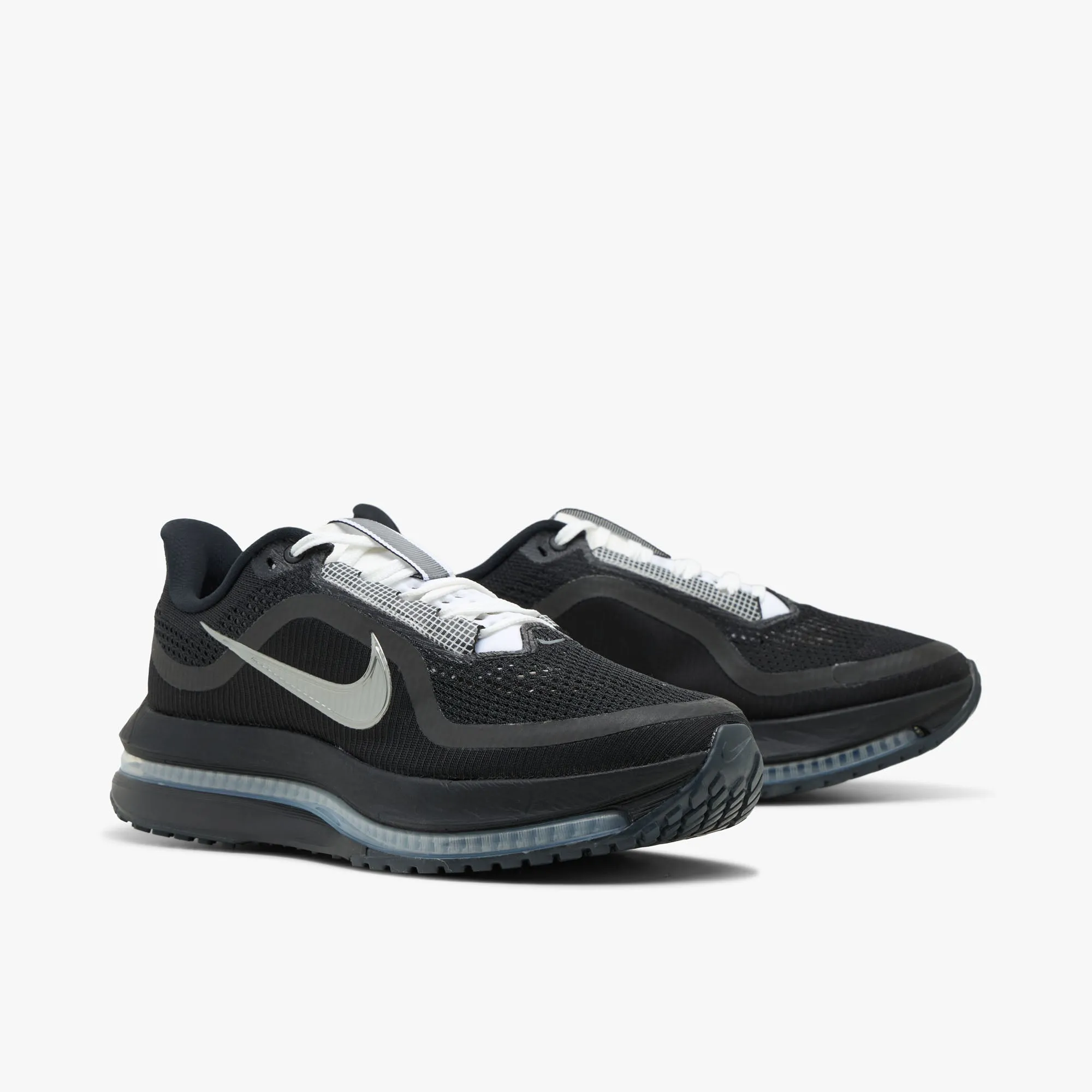 Drill Walk Fast Stride Nike Pegasus Premium SP Black / Metallic Silver - White