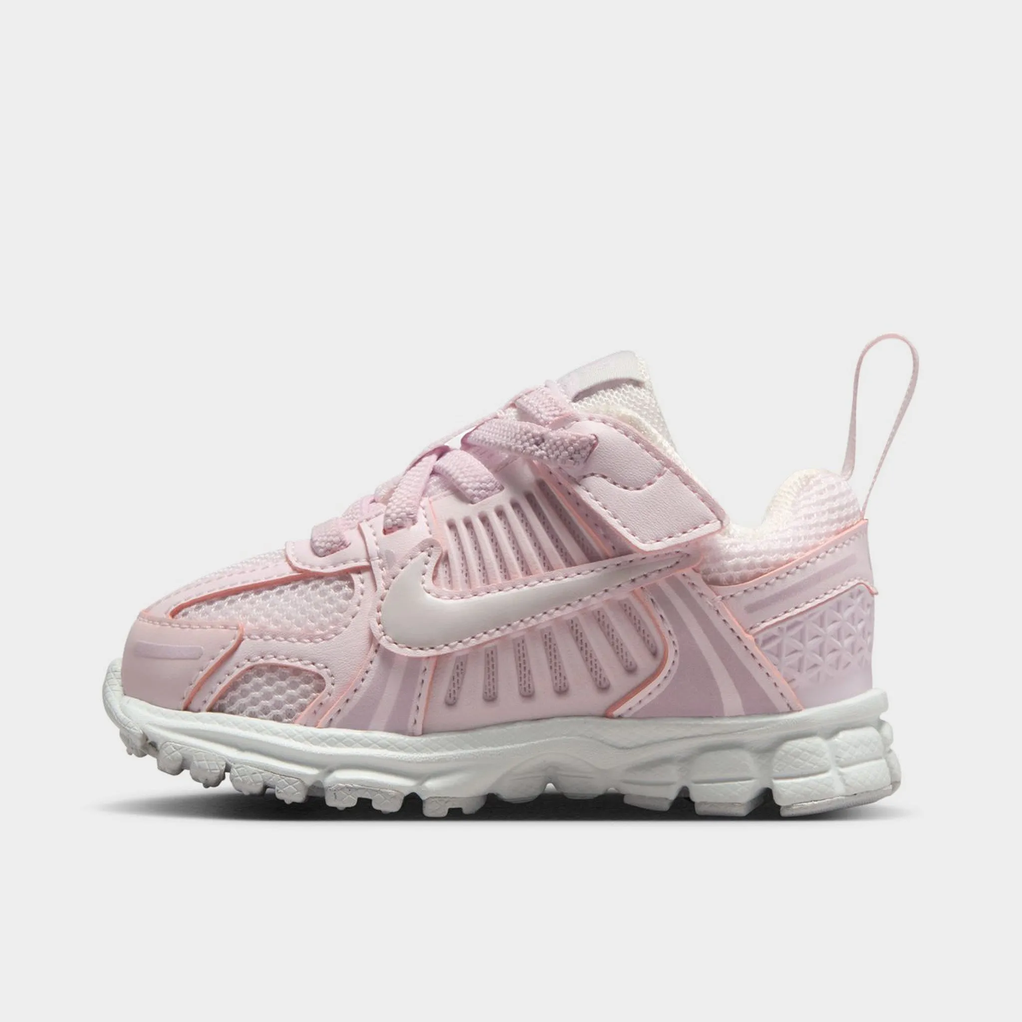 Nike Vomero 5  TD Pearl Pink / Vast Grey - Bleached Lilac elevated - heel running option