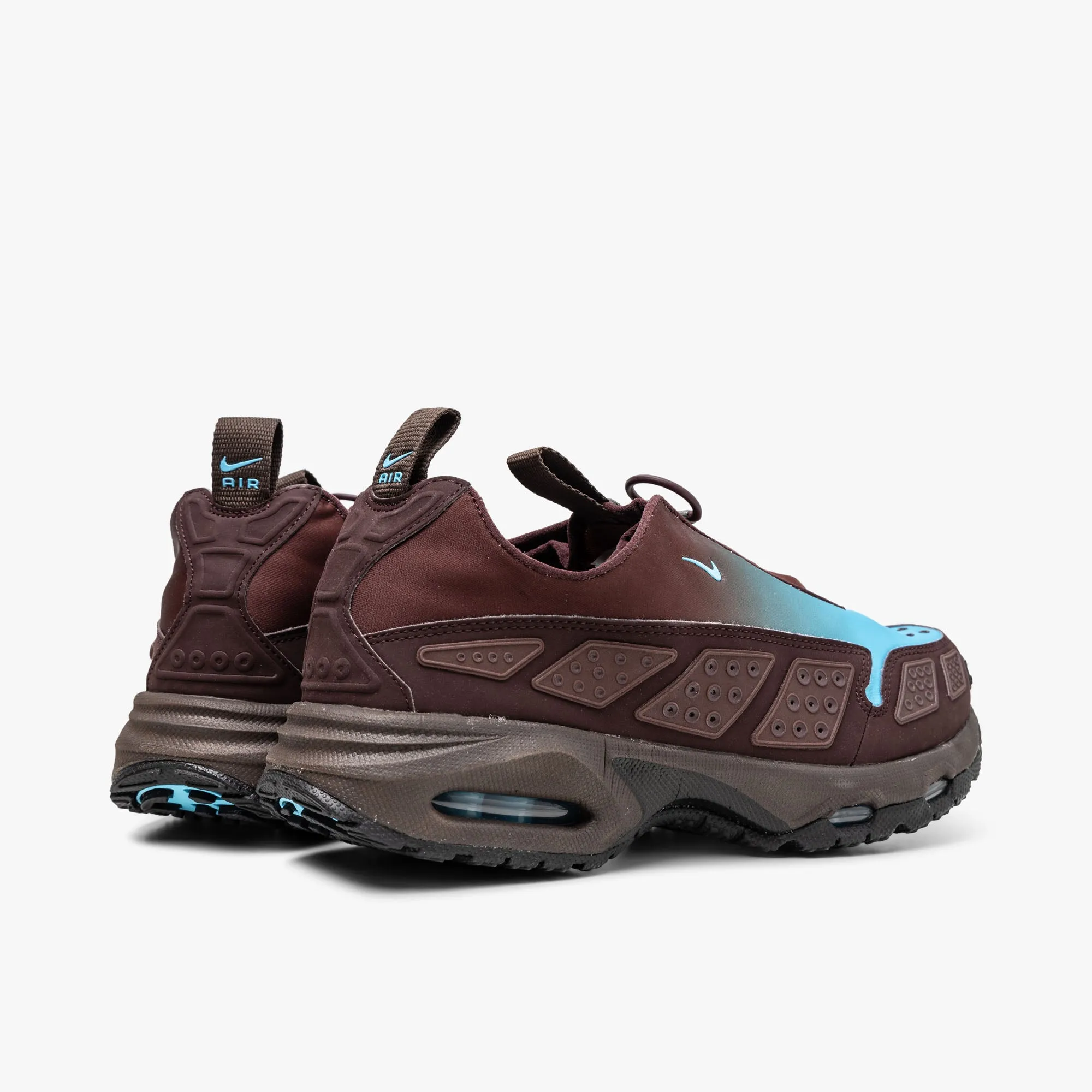 City Escape Petal Jog Nike Women's Air Max SNDR Burgundy Crush / Baltic Blue - Baroque Brown